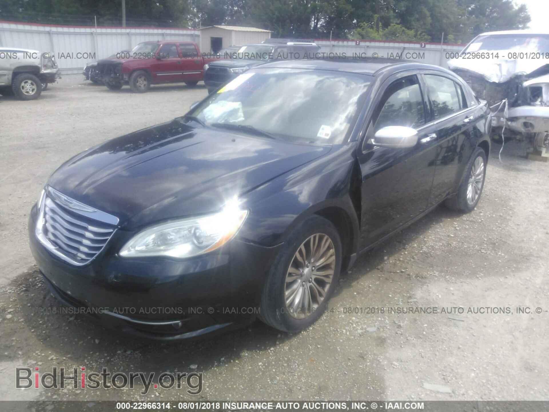 2012 Chrysler 200 - VIN: 1C3CCBCB9CN236543 - Фото 2
