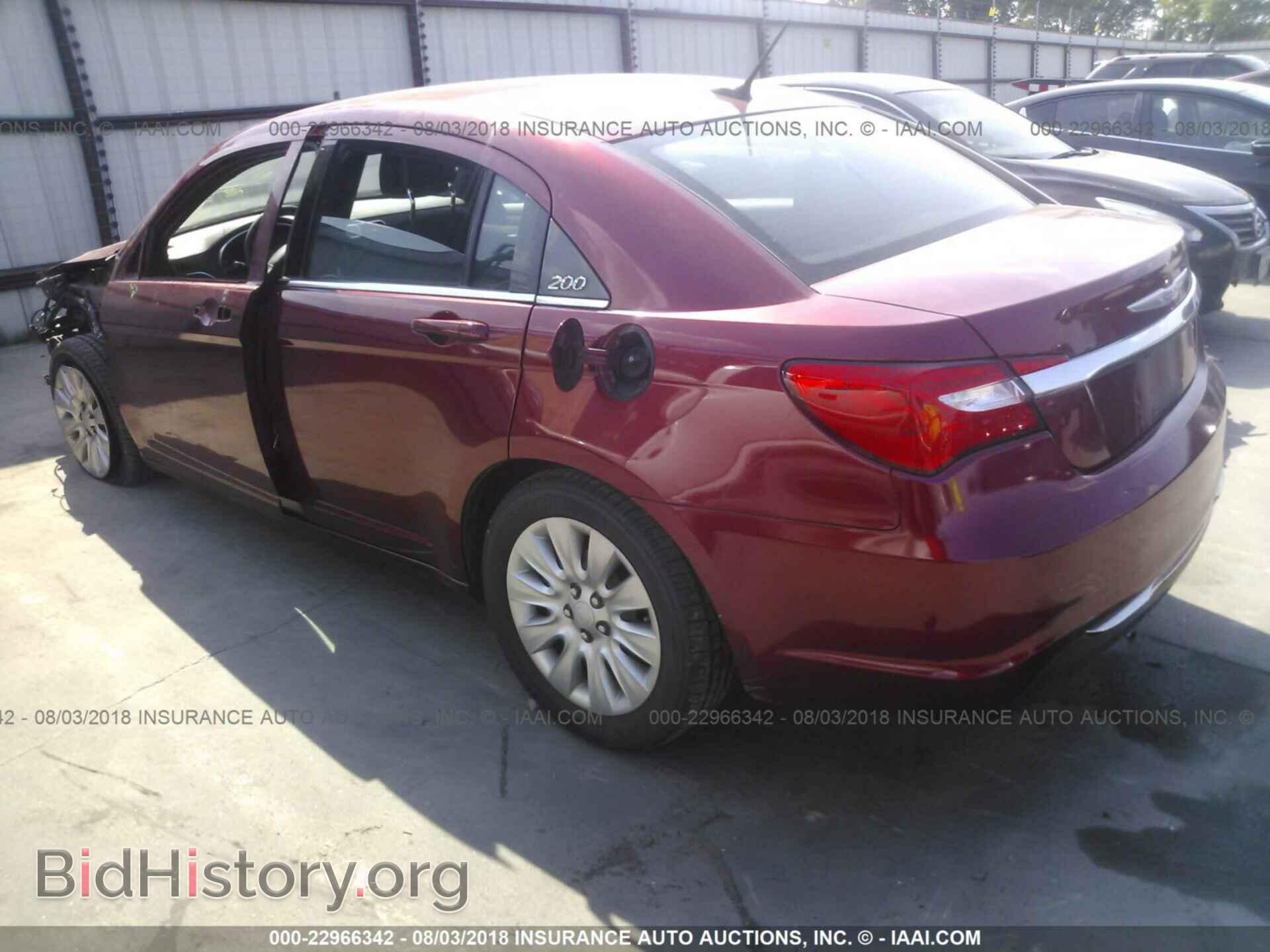 2013 Chrysler 200 - VIN: 1C3CCBAG7DN738791 - Photo 3