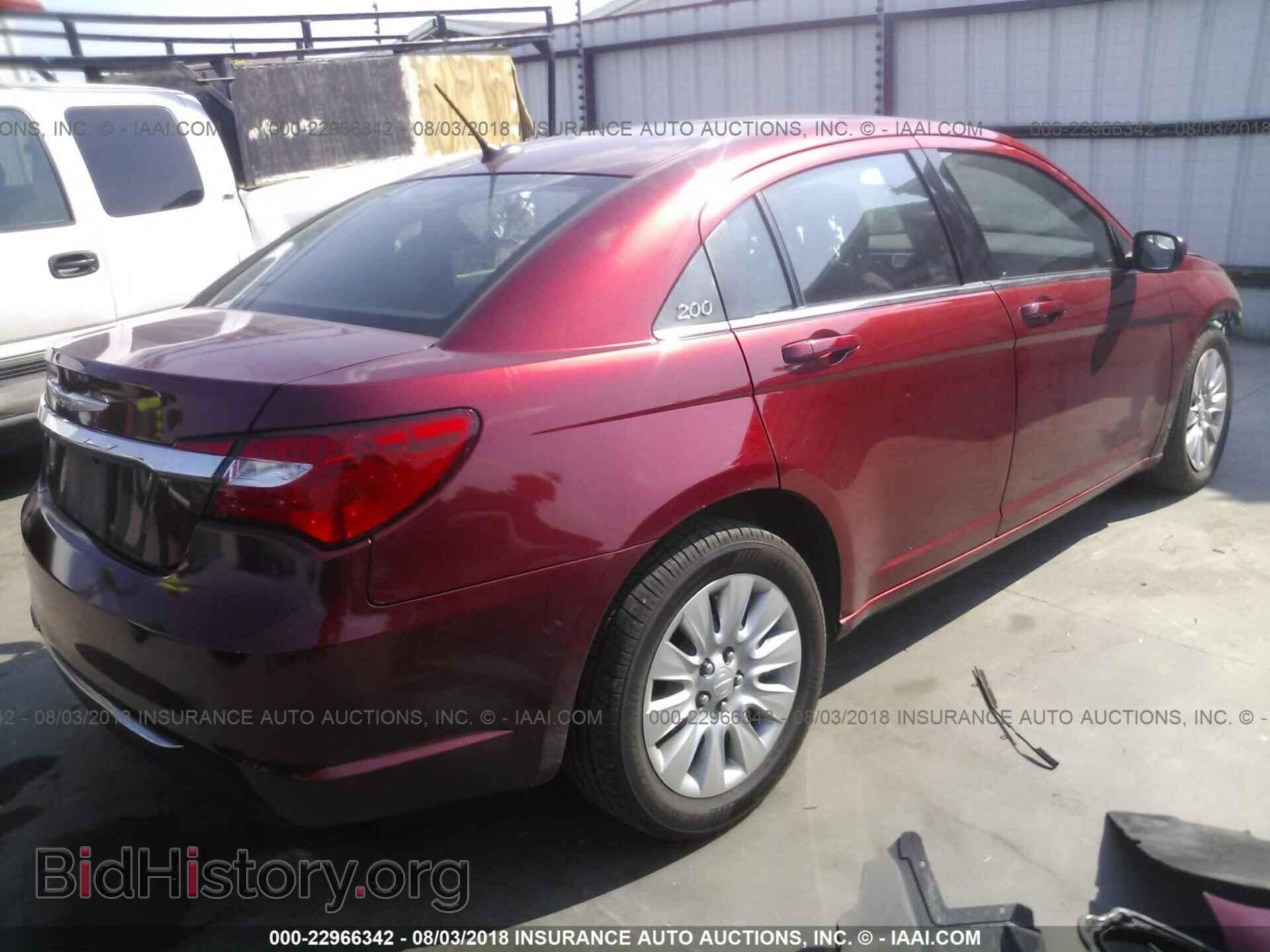 2013 Chrysler 200 - VIN: 1C3CCBAG7DN738791 - Photo 4