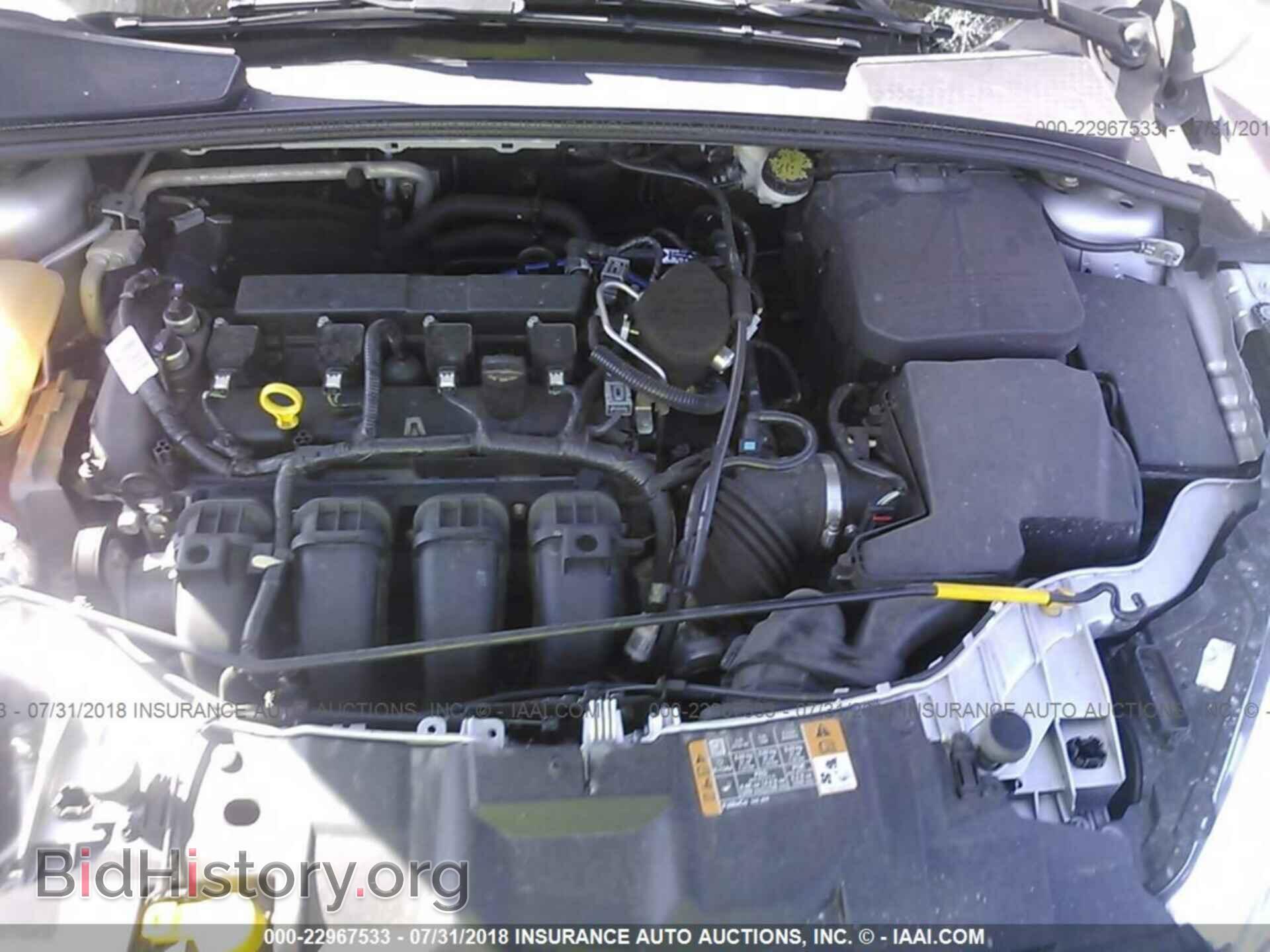 2016 Ford Focus - VIN: 1FADP3F22GL205924 - Photo 10
