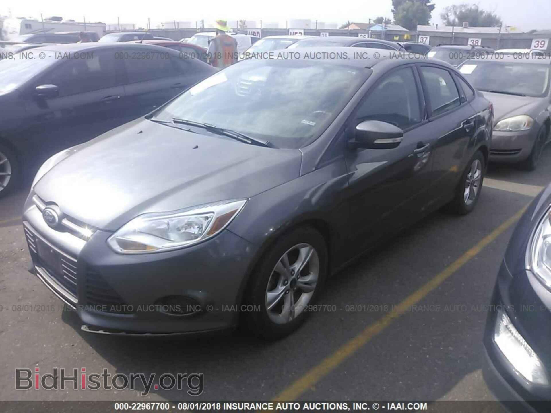 2014 Ford Focus - VIN: 1FADP3F23EL247287 - Фото 2