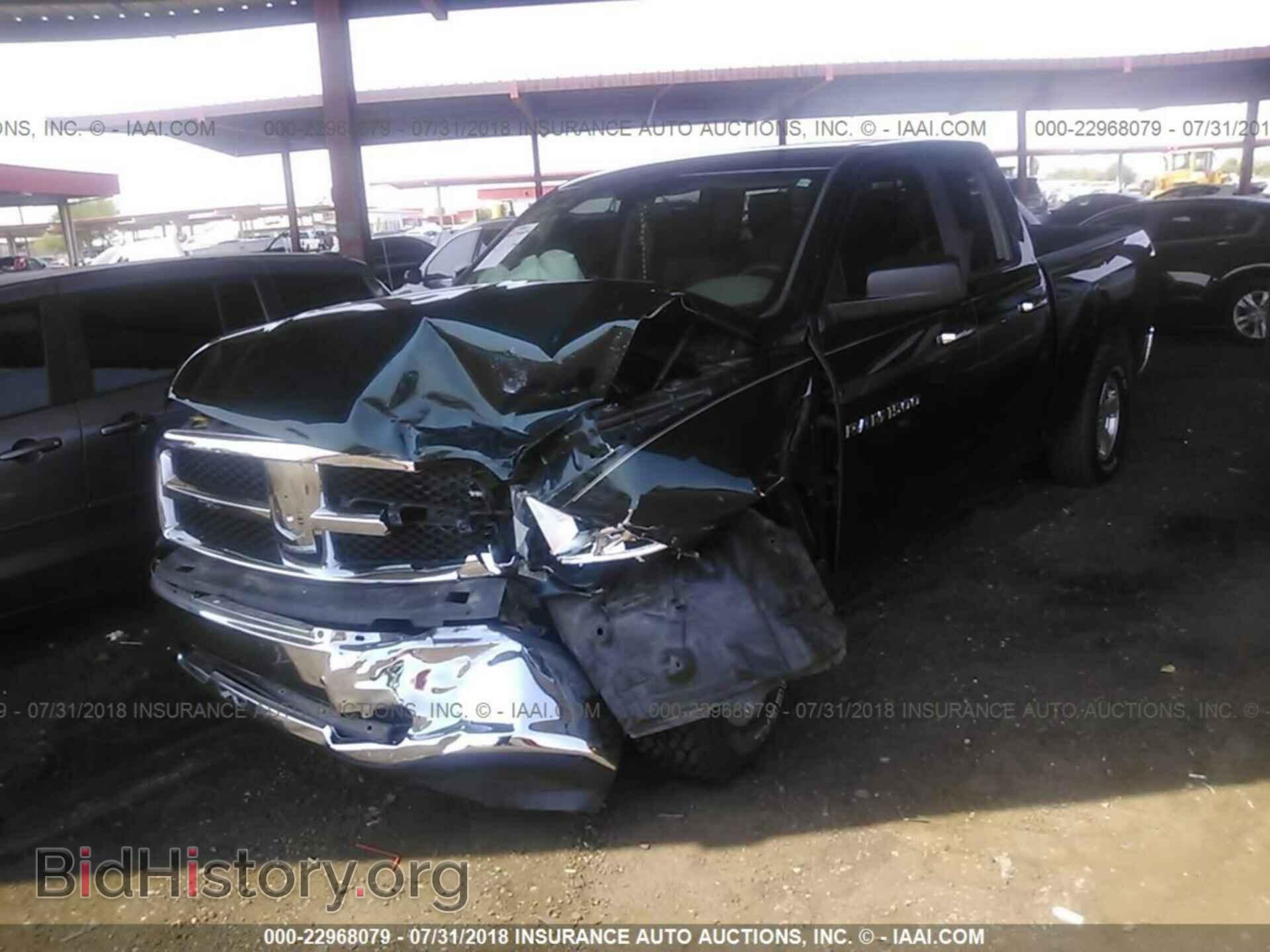 2011 DODGE RAM 1500 - VIN: 1D7RB1GP7BS646708 - Фото 2
