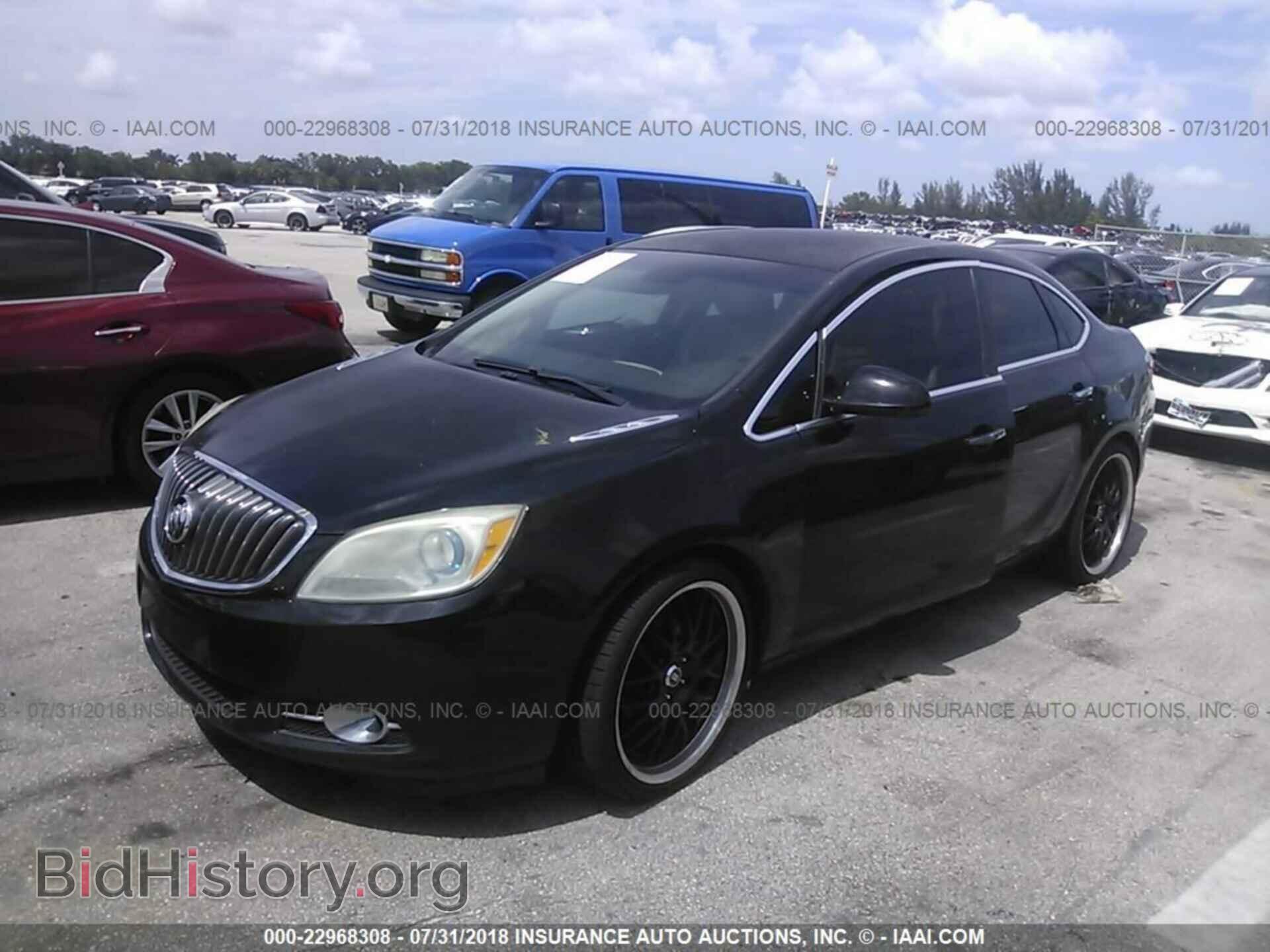 2012 Buick Verano - VIN: 1G4PP5SK1C4162802 - Фото 2