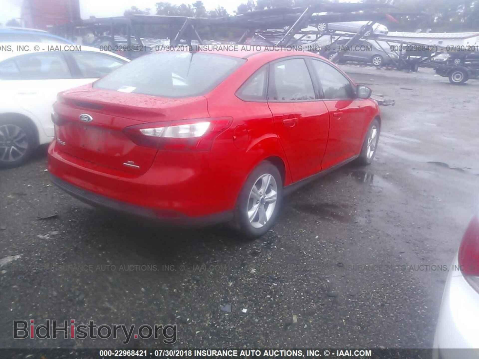 2014 Ford Focus - VIN: 1FADP3F25EL360562 - Photo 4
