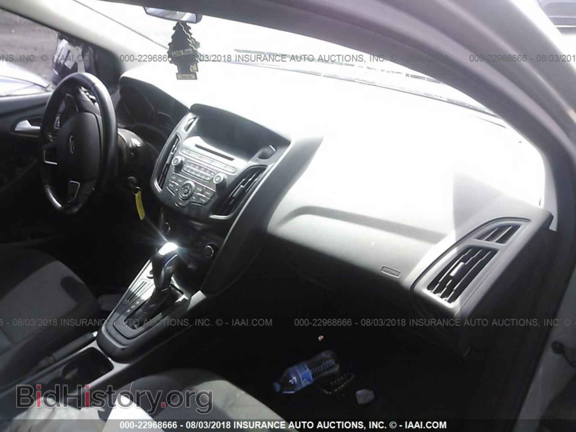2015 Ford Focus - VIN: 1FADP3K23FL214104 - Photo 5