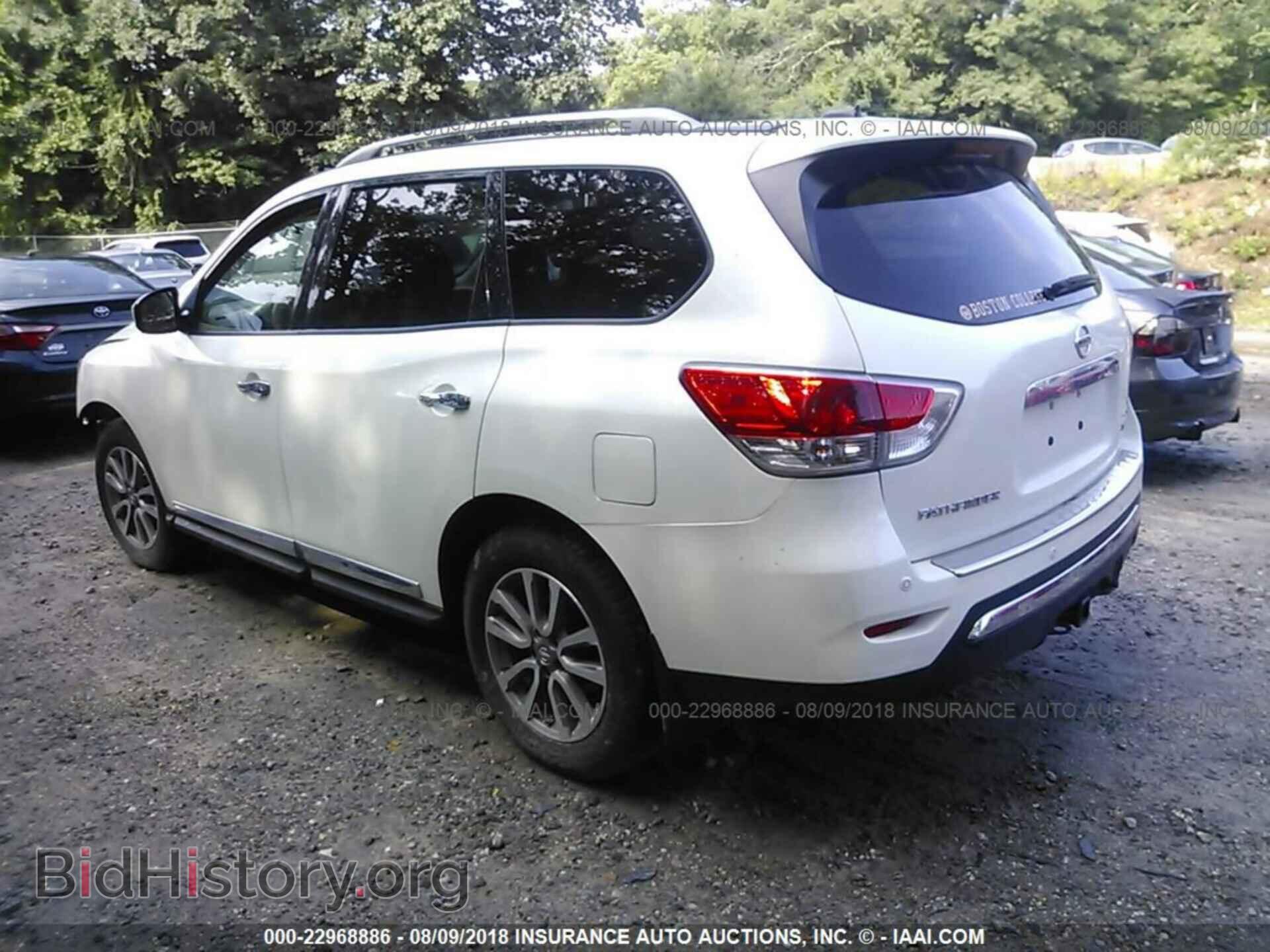 2015 Nissan Pathfinder - VIN: 5N1AR2MM2FC636618 - Фото 3