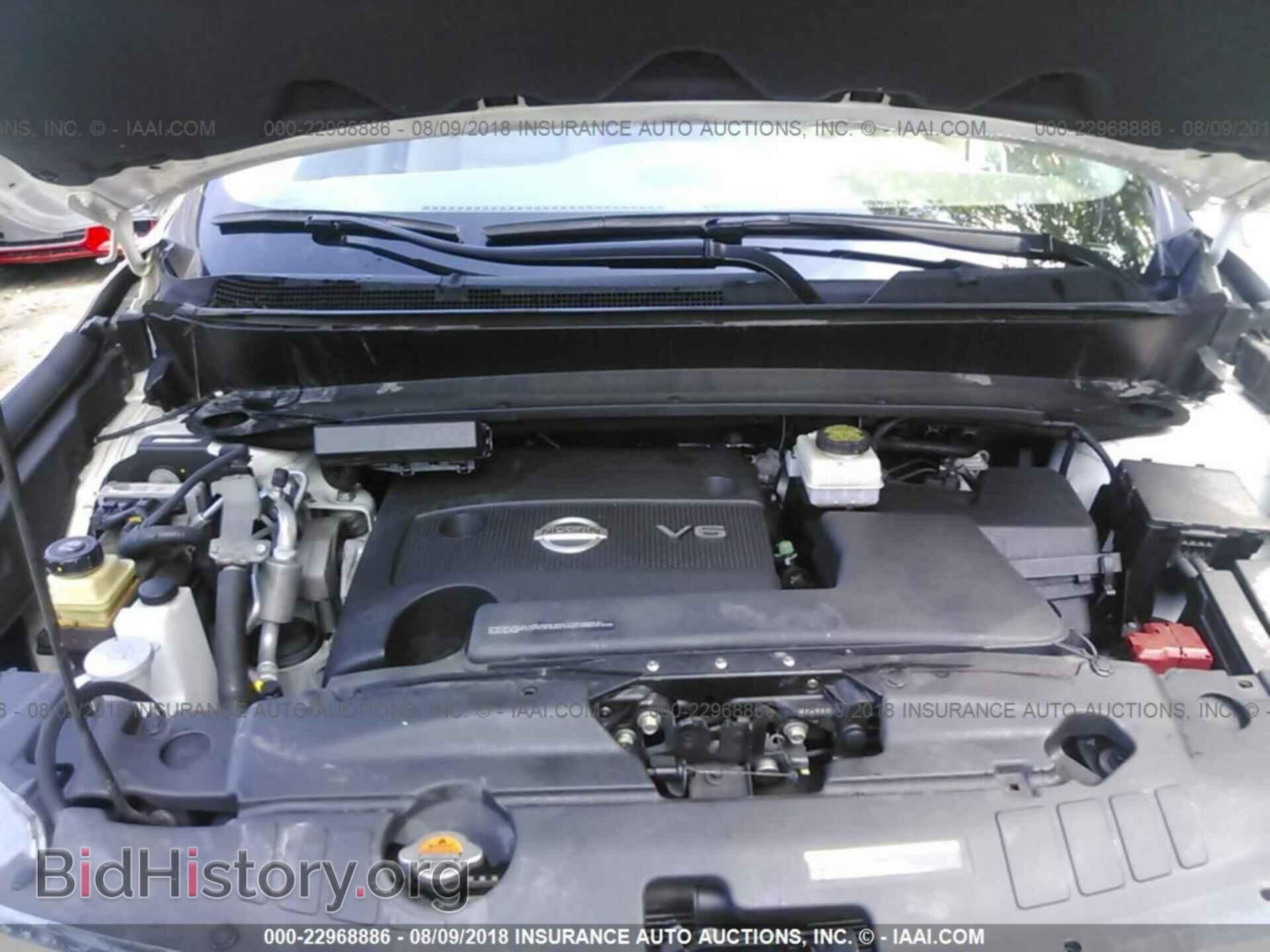 2015 Nissan Pathfinder - VIN: 5N1AR2MM2FC636618 - Фото 10