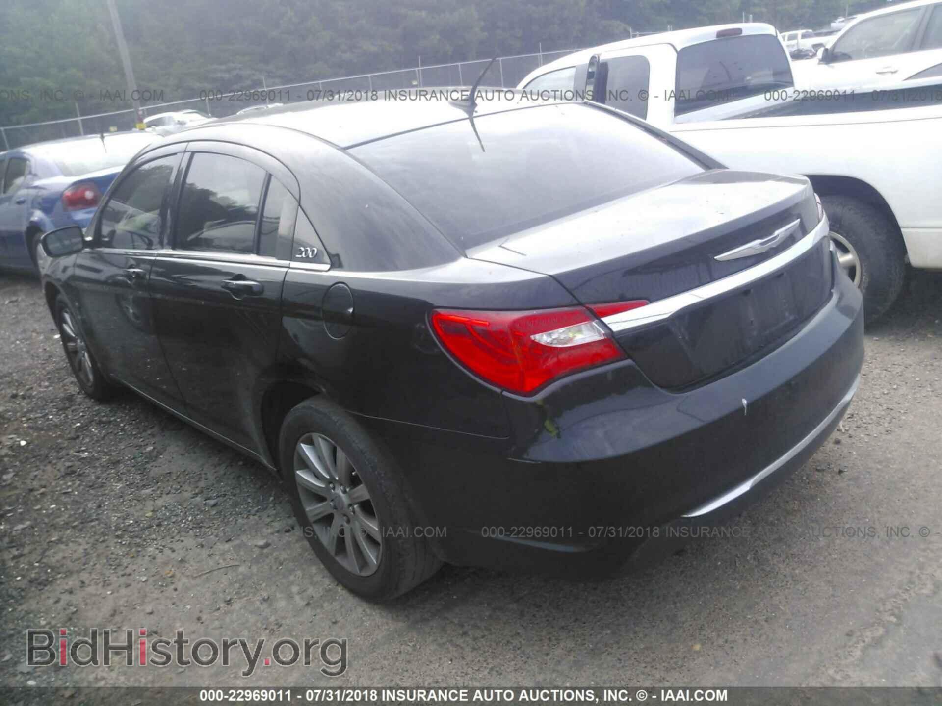 2013 Chrysler 200 - VIN: 1C3CCBBB1DN515228 - Photo 3