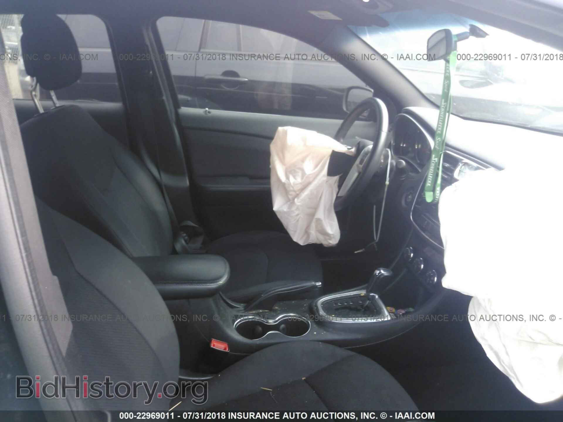 2013 Chrysler 200 - VIN: 1C3CCBBB1DN515228 - Photo 5