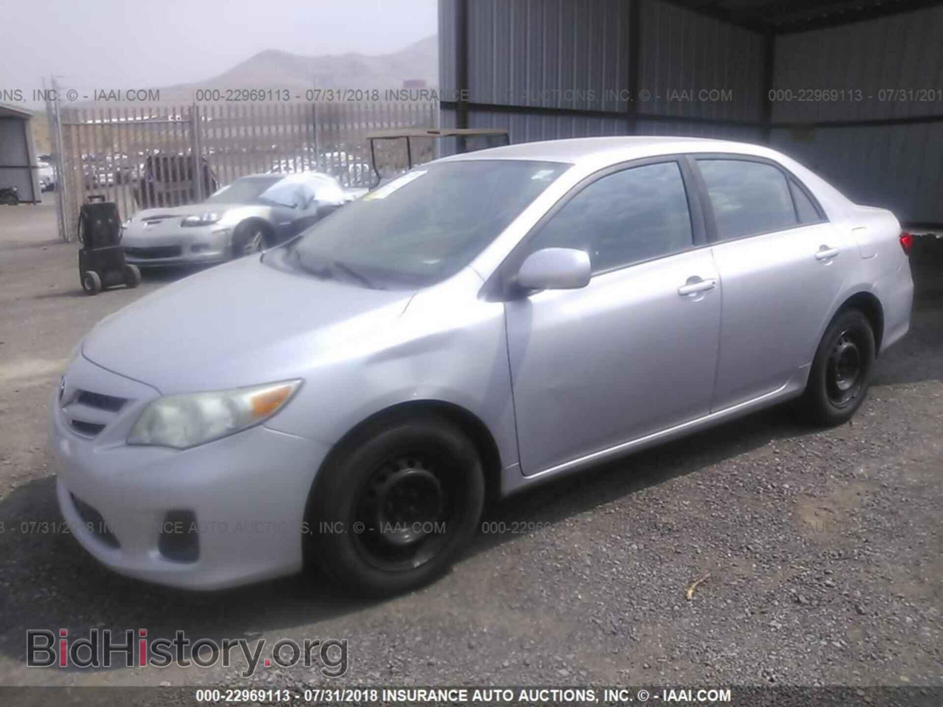 2011 Toyota Corolla - VIN: 2T1BU4EE5BC586129 - Photo 2