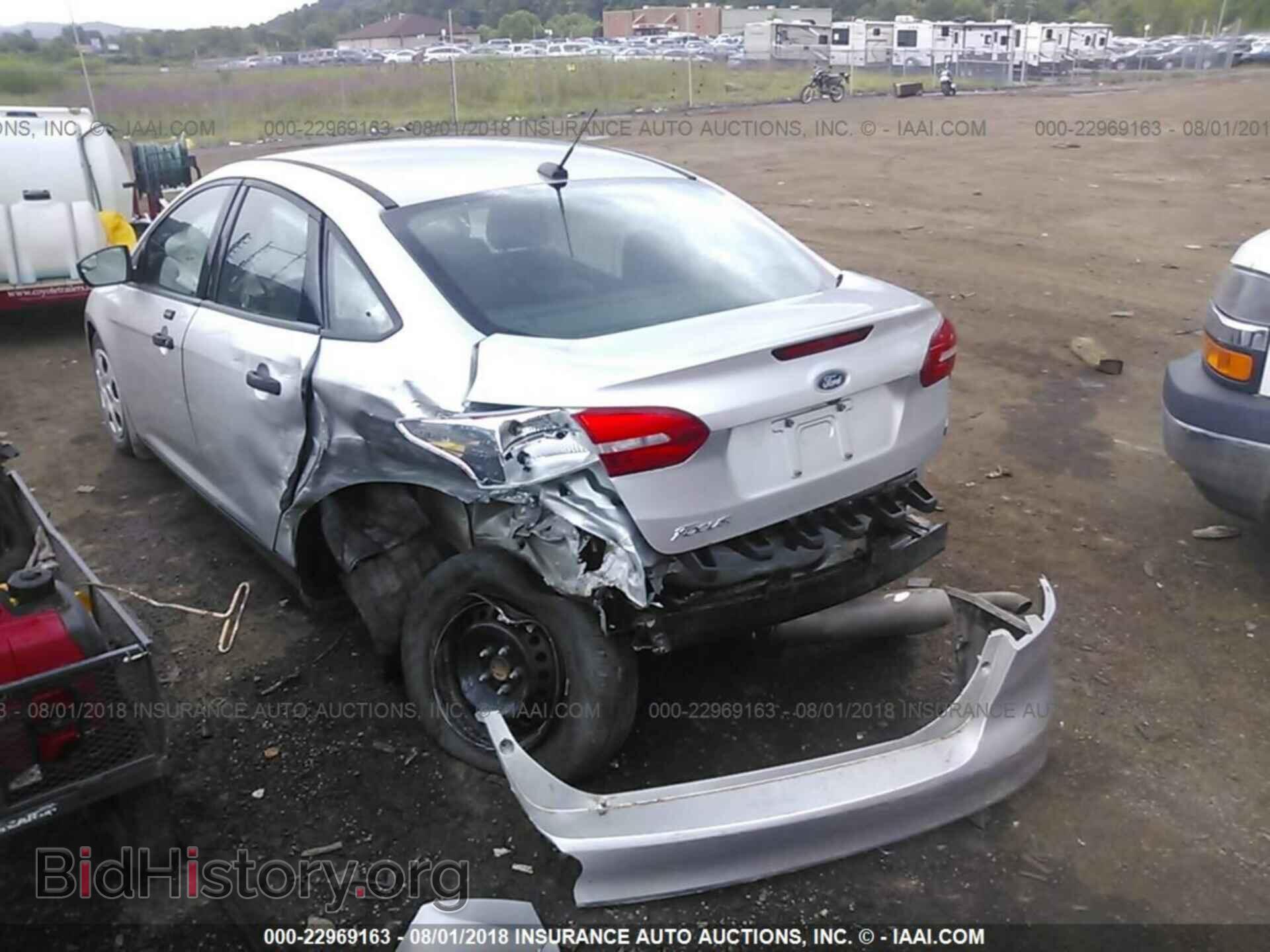 2016 Ford Focus - VIN: 1FADP3E20GL211657 - Фото 6