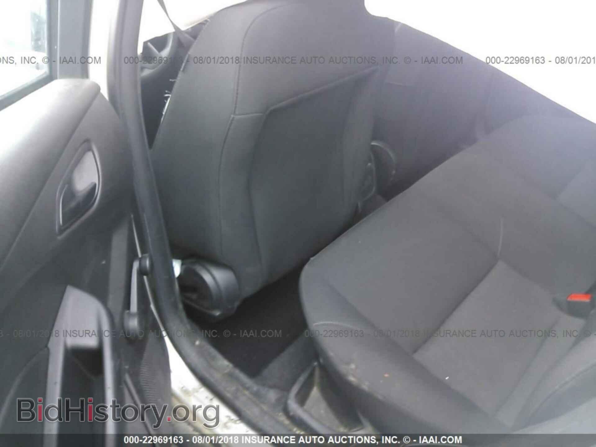 2016 Ford Focus - VIN: 1FADP3E20GL211657 - Фото 8