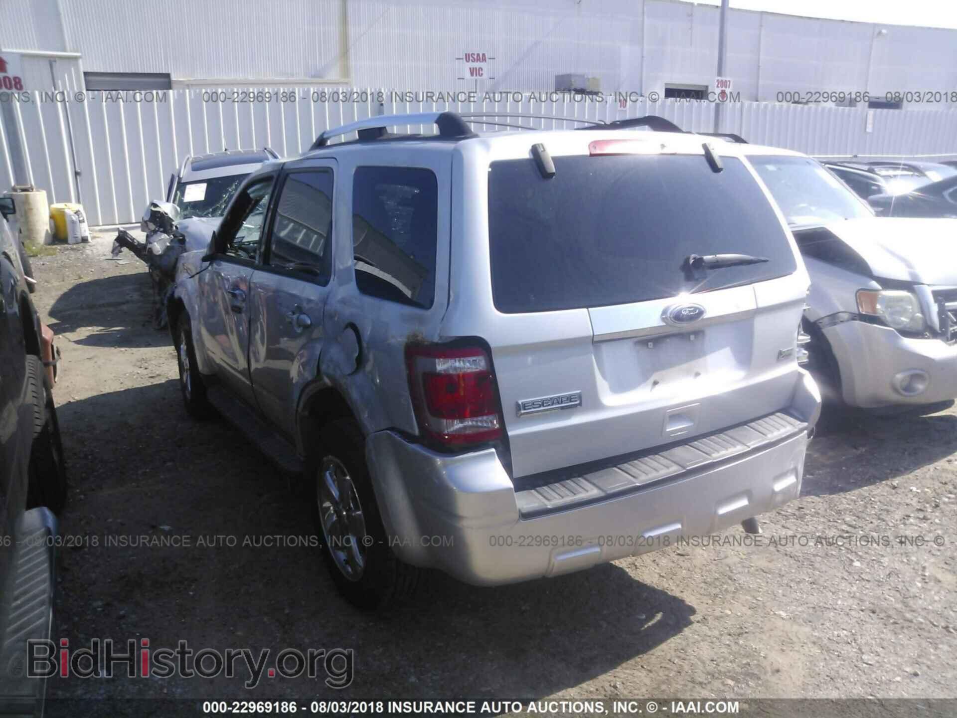 2011 Ford Escape - VIN: 1FMCU0EG3BKA21502 - Фото 3