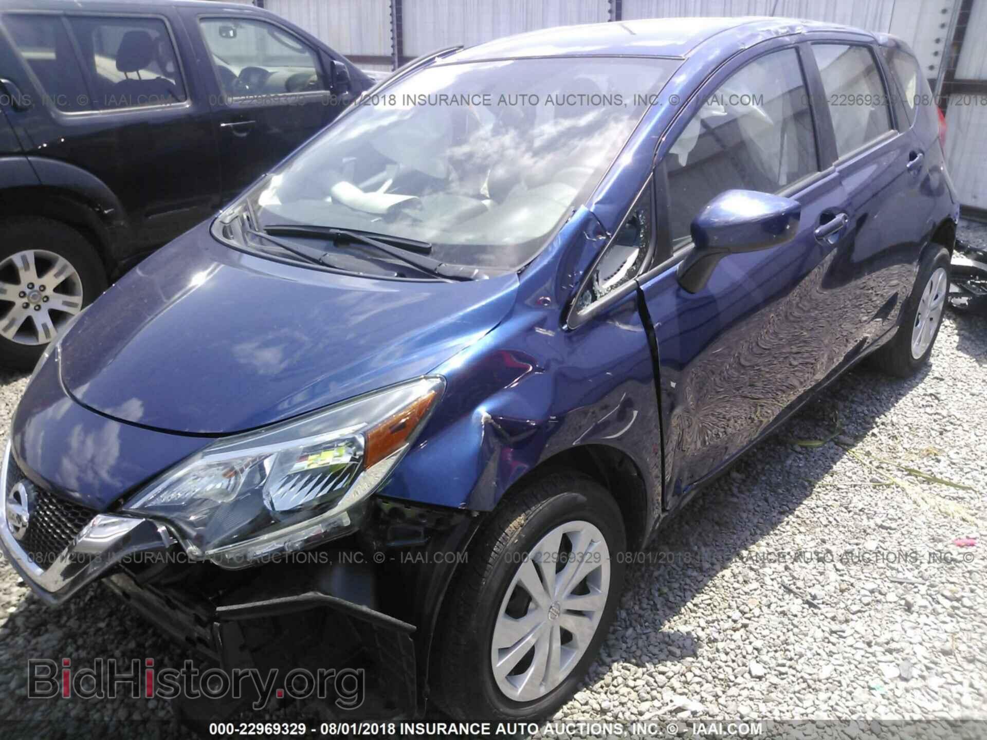 2017 Nissan Versa note - VIN: 3N1CE2CPXHL360218 - Photo 2