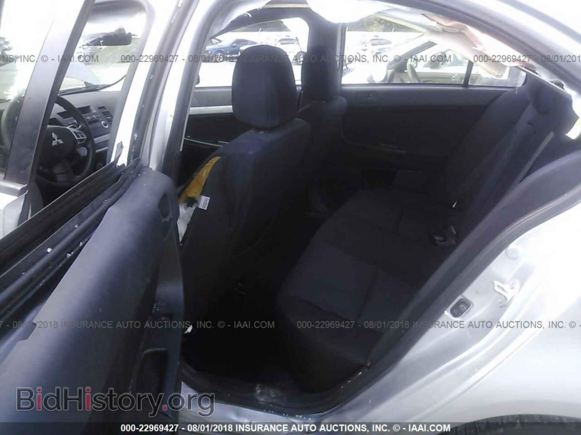 2011 Mitsubishi Lancer - VIN: JA32U2FU2BU046670 - Фото 8