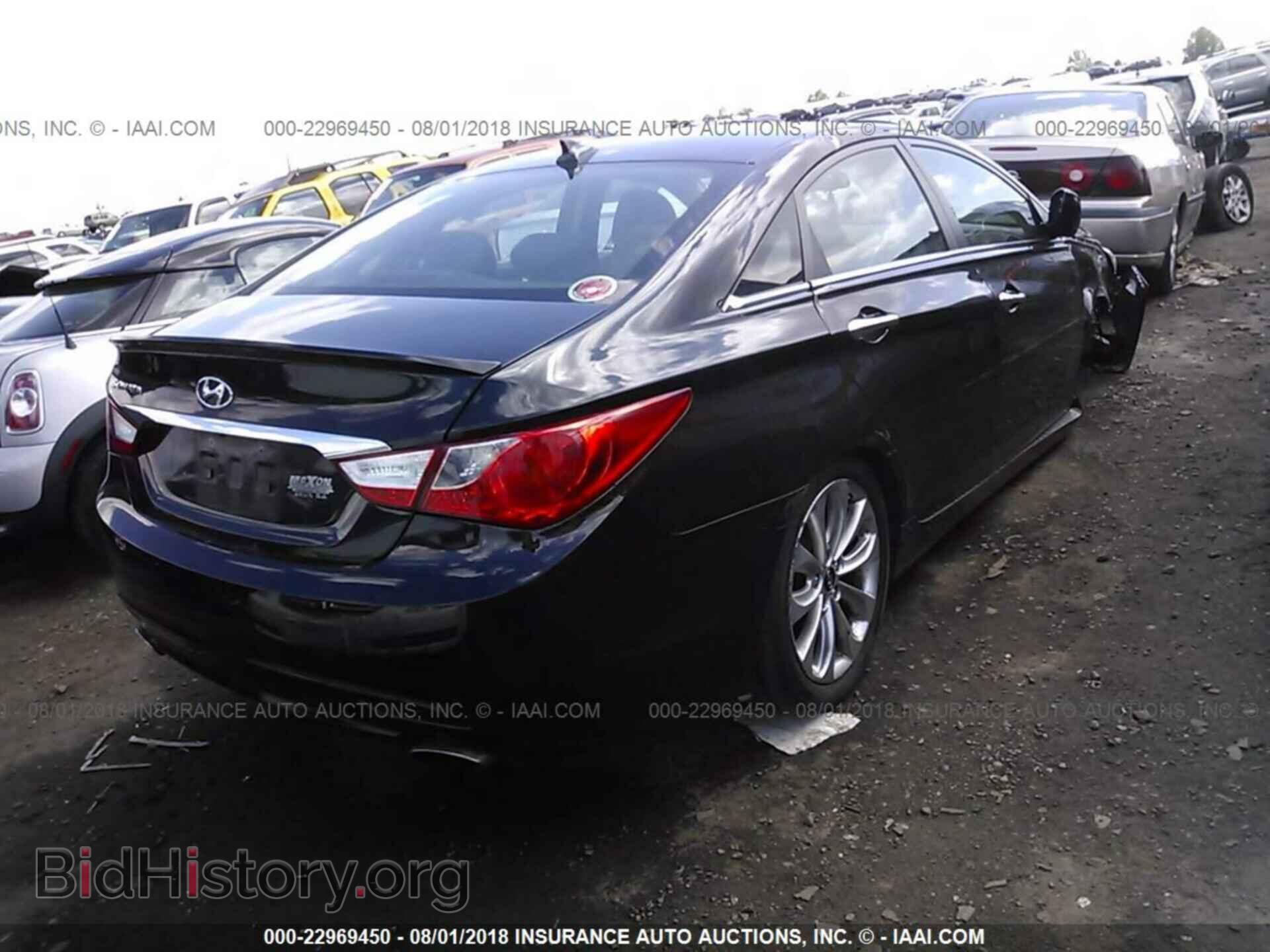2012 Hyundai Sonata - VIN: 5NPEC4AC4CH462727 - Photo 4