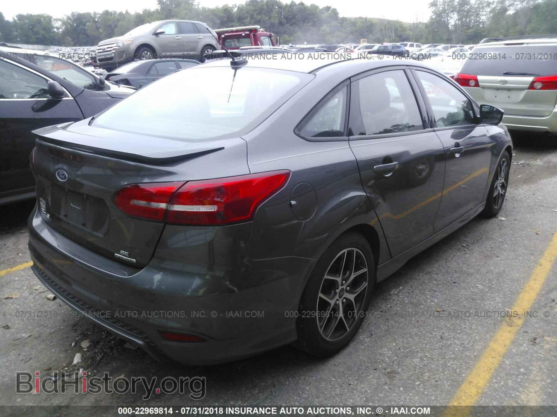 2016 Ford Focus - VIN: 1FADP3F20GL229090 - Фото 4