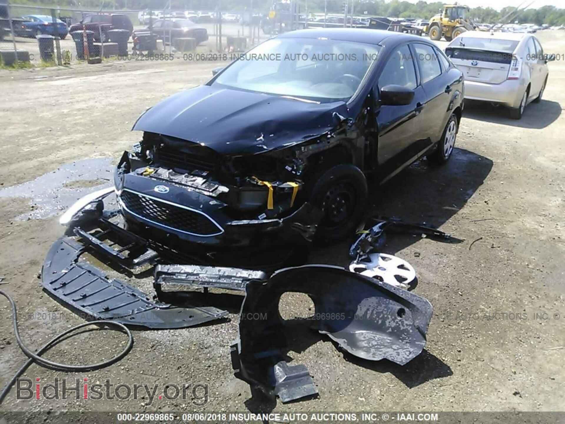2017 Ford Focus - VIN: 1FADP3E24HL340390 - Фото 6