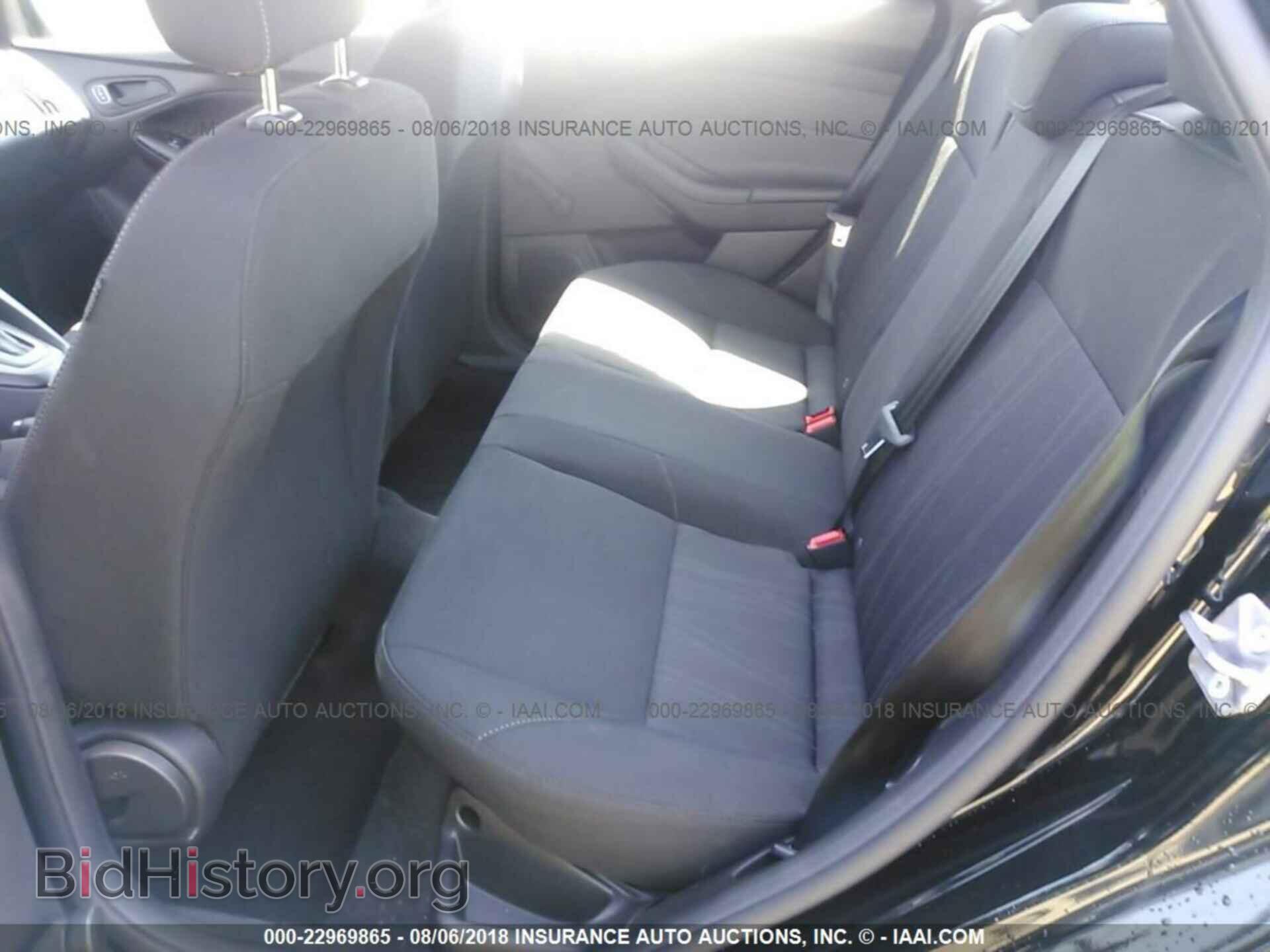 2017 Ford Focus - VIN: 1FADP3E24HL340390 - Фото 8