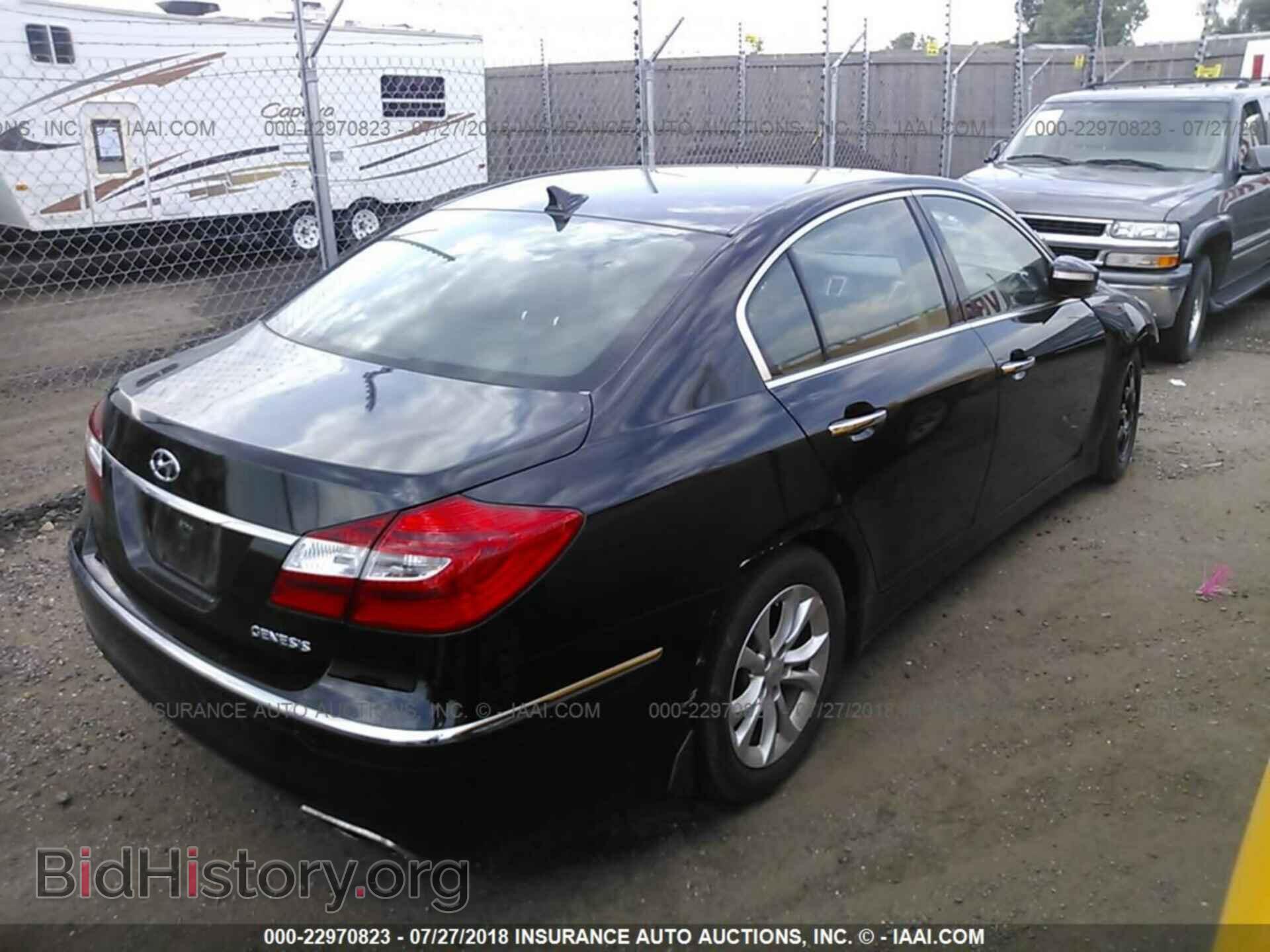 2012 Hyundai Genesis - VIN: KMHGC4DD4CU200902 - Фото 4