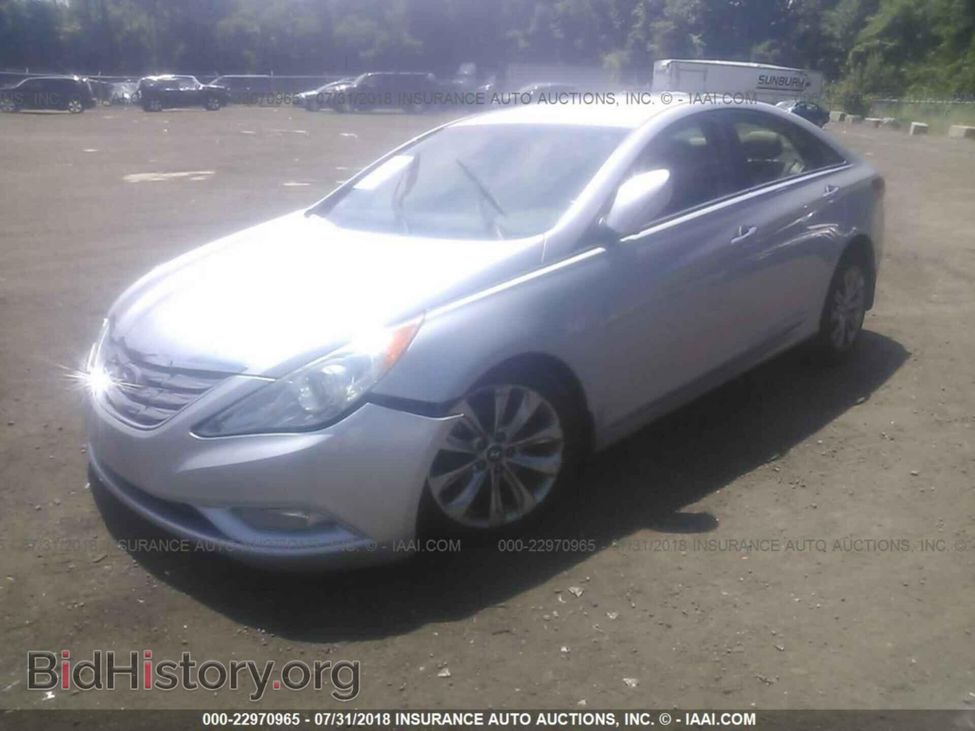 2012 Hyundai Sonata - VIN: 5NPEC4AC8CH326892 - Фото 2