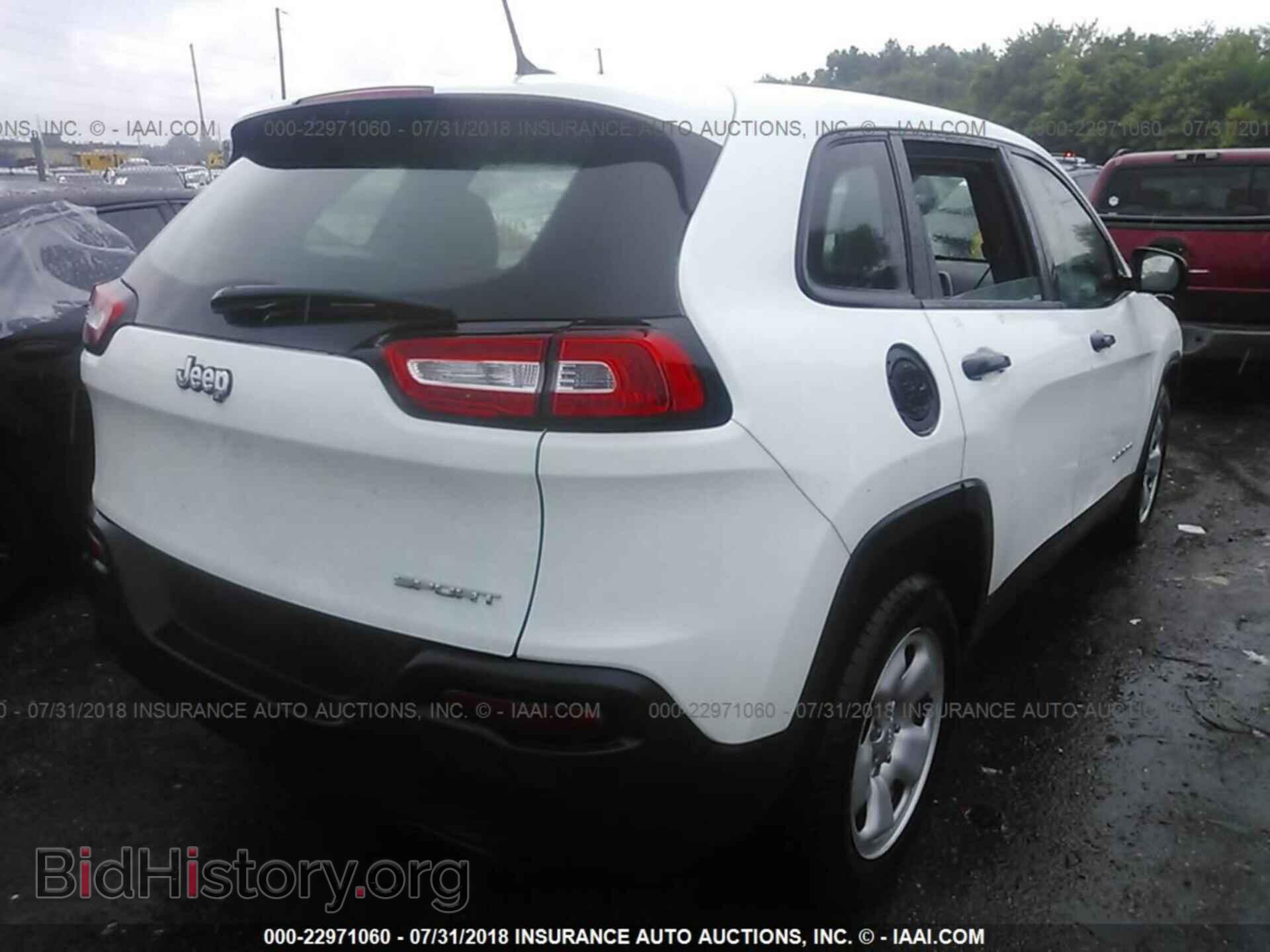 2014 Jeep Cherokee - VIN: 1C4PJLAB2EW301788 - Photo 4