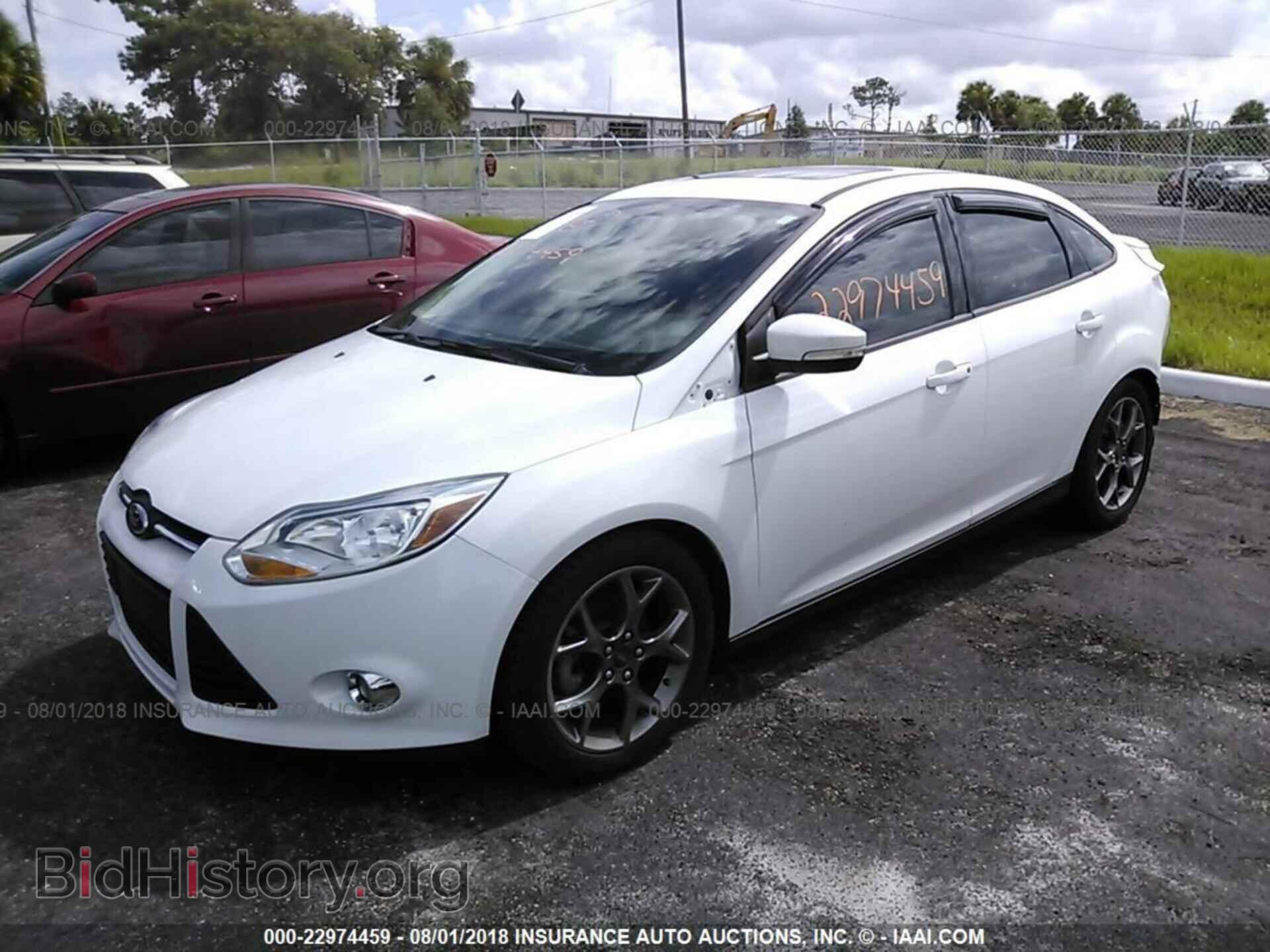 2014 Ford Focus - VIN: 1FADP3F24EL396601 - Фото 2