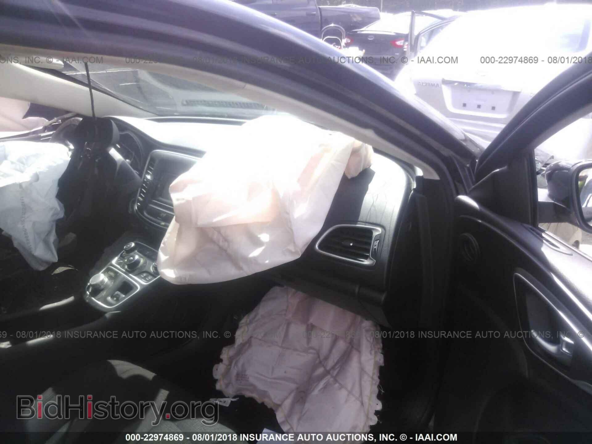 2015 Chrysler 200 - VIN: 1C3CCCAB2FN616496 - Photo 5