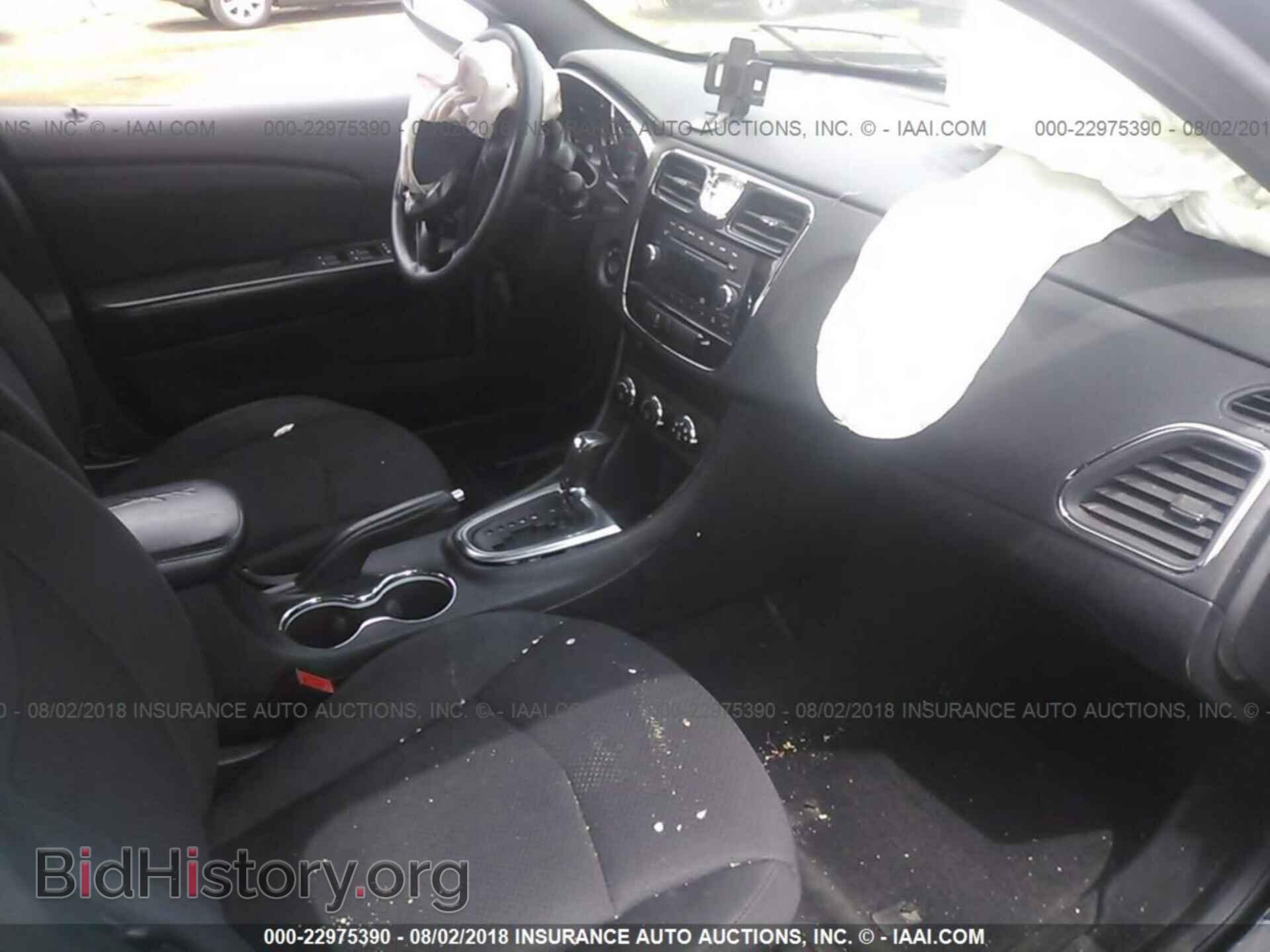 2014 Chrysler 200 - VIN: 1C3CCBAB7EN143414 - Photo 5