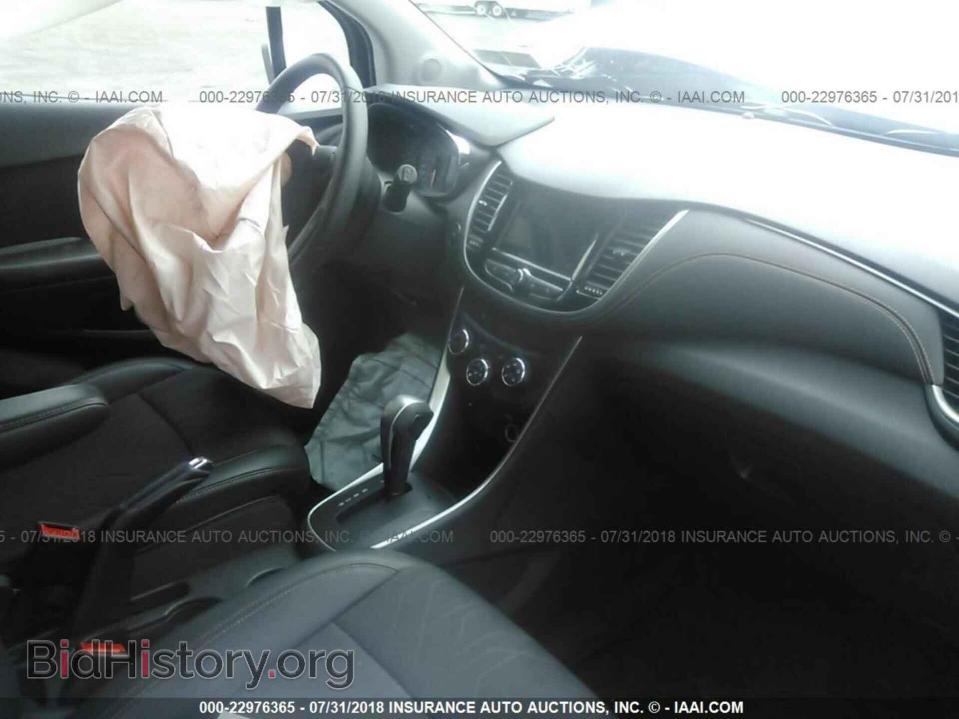 2018 Chevrolet Trax - VIN: KL7CJLSB8JB570633 - Фото 5