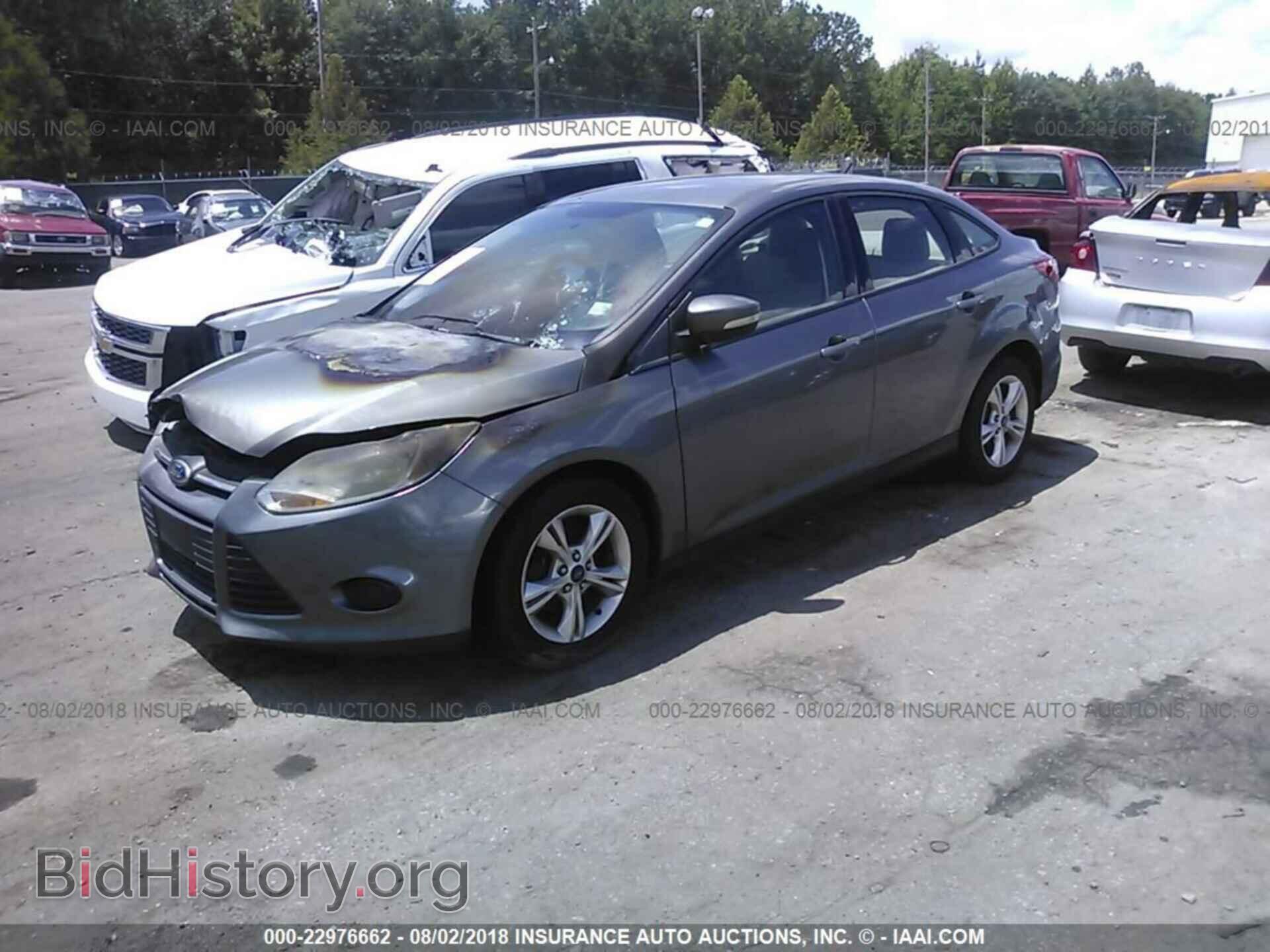 2013 Ford Focus - VIN: 1FADP3F24DL368862 - Photo 2