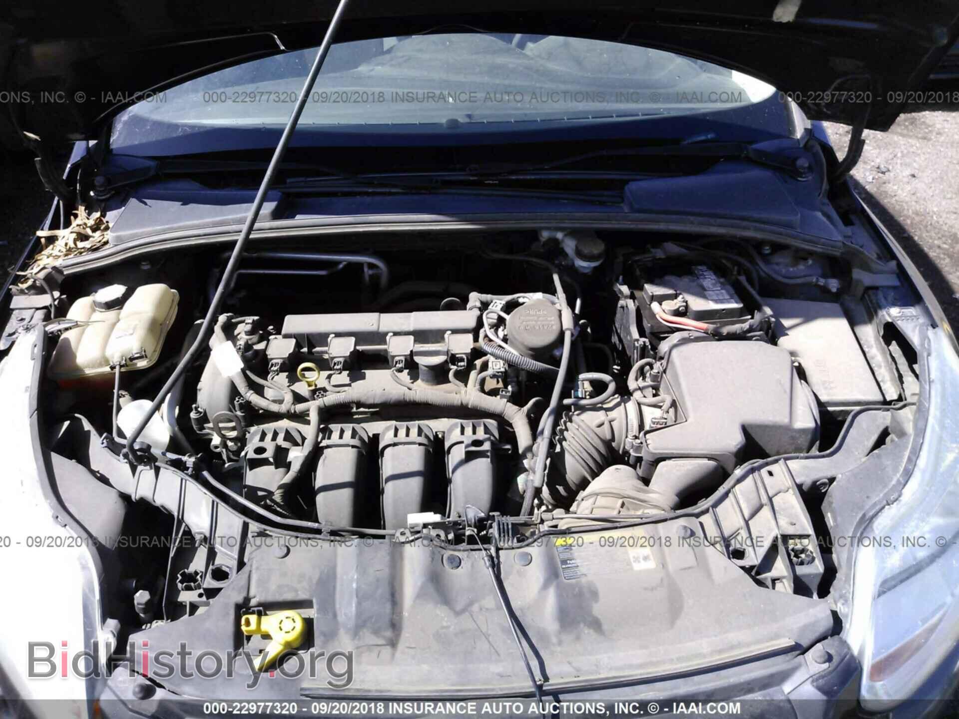 2012 Ford Focus - VIN: 1FAHP3F21CL332093 - Photo 10