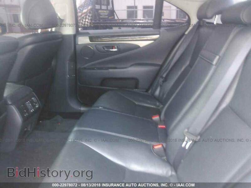 2013 Lexus LS (VIN JTHBL5EF6D5120841) — photo 8 of 10