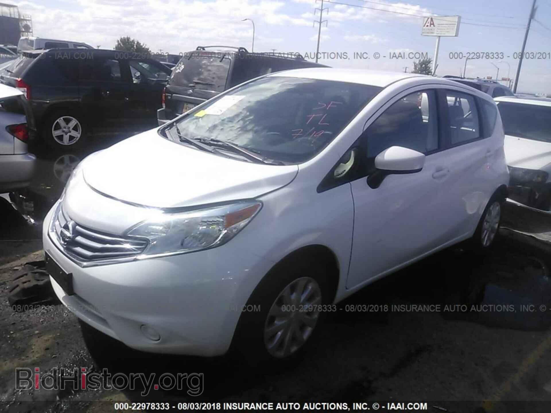2016 Nissan Versa note - VIN: 3N1CE2CPXGL407729 - Фото 2