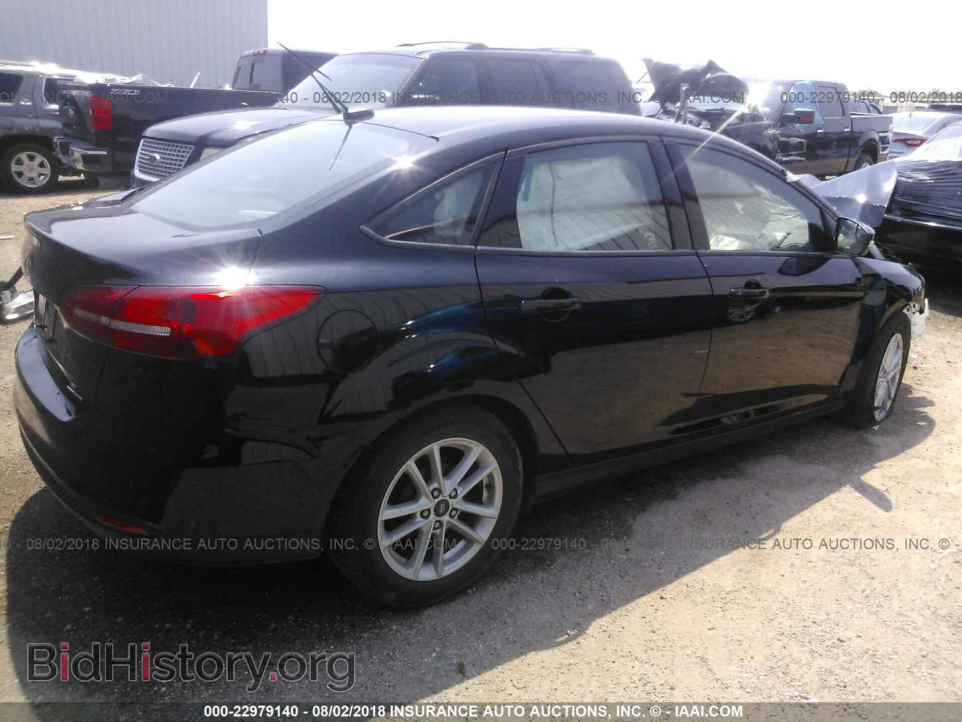 2016 Ford Focus - VIN: 1FADP3F27GL395106 - Фото 4