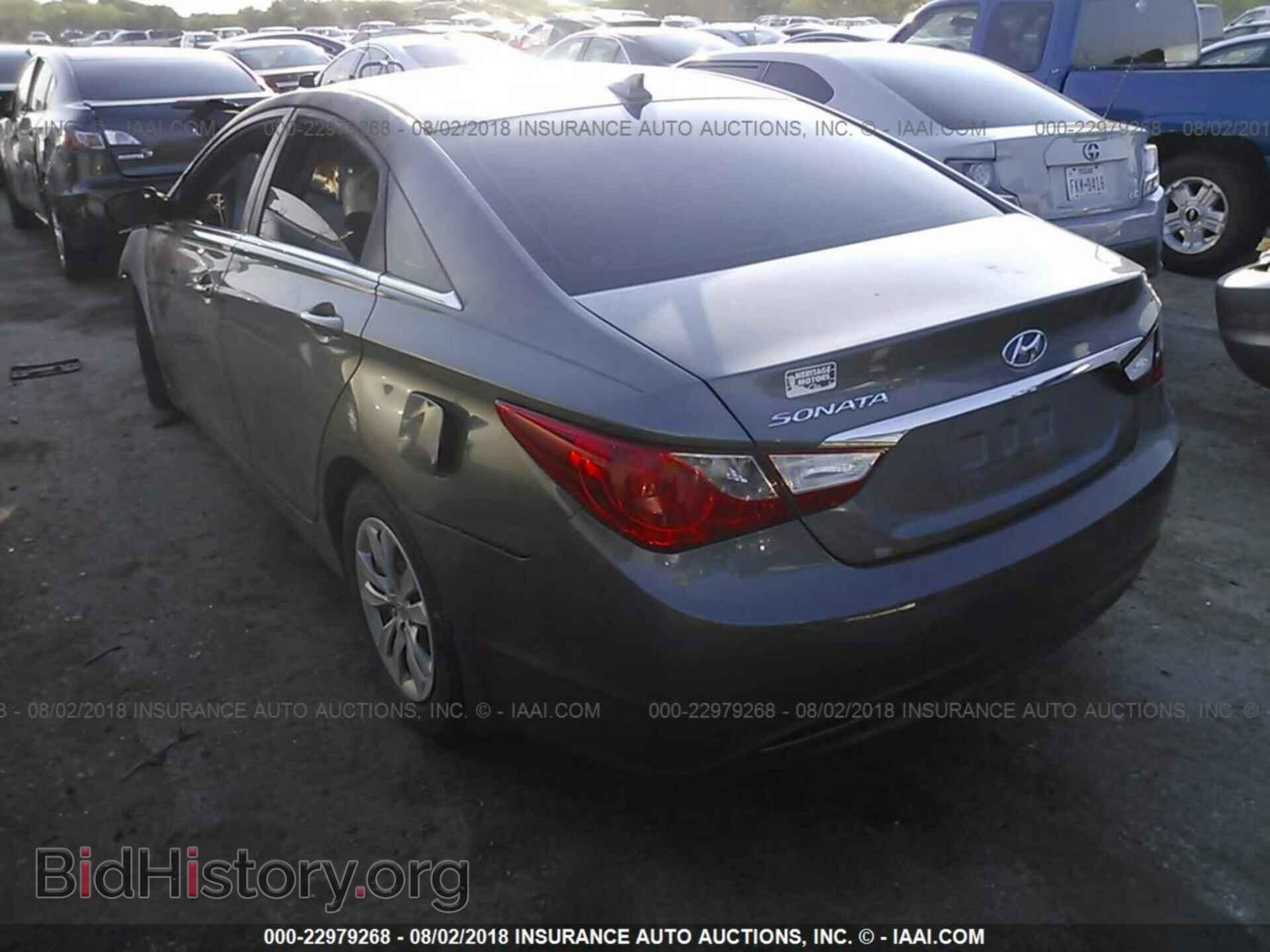 2012 Hyundai Sonata - VIN: 5NPEB4AC9CH407807 - Photo 3