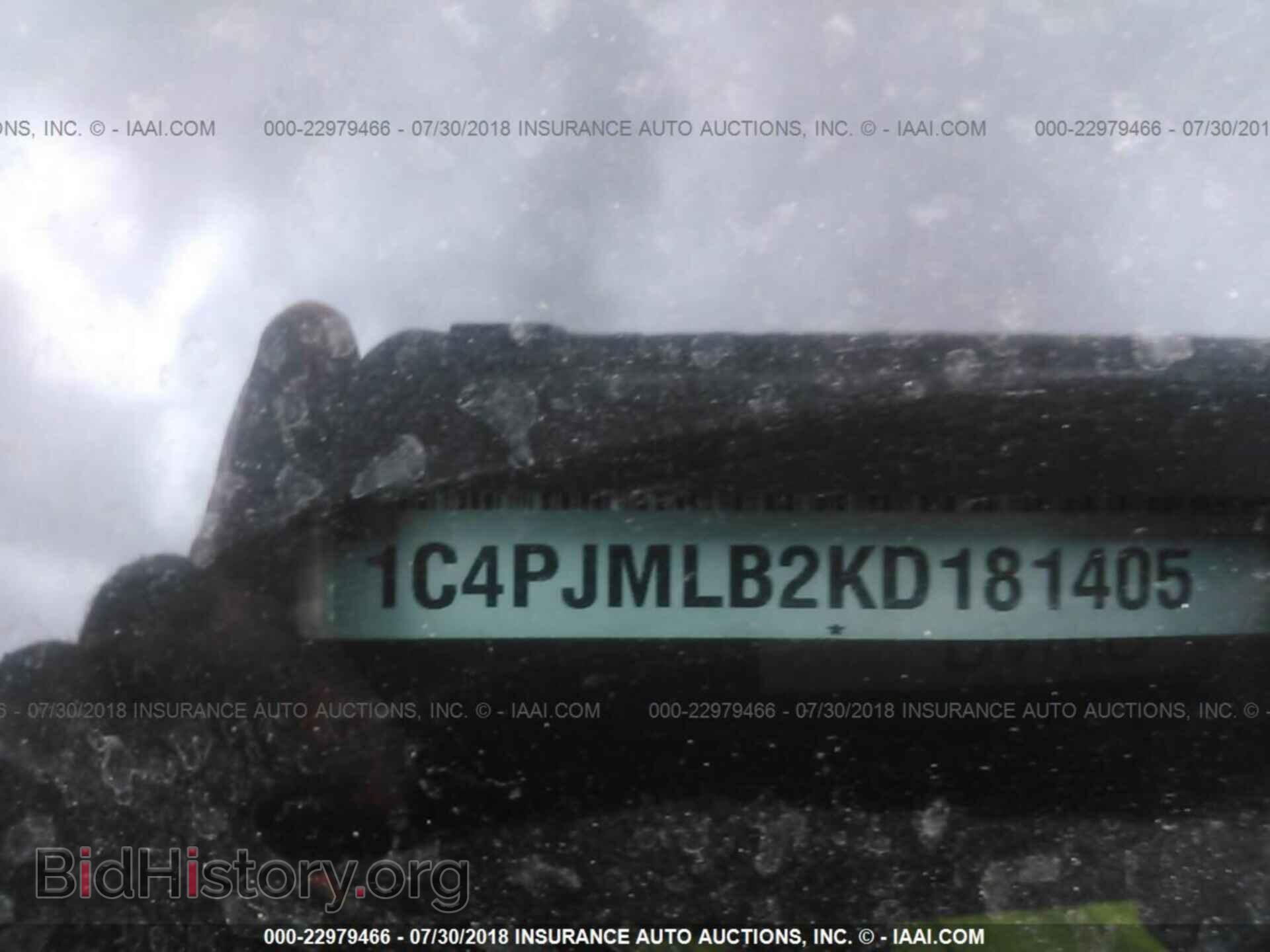 2019 Jeep Cherokee - VIN: 1C4PJMLB2KD181405 - Photo 9