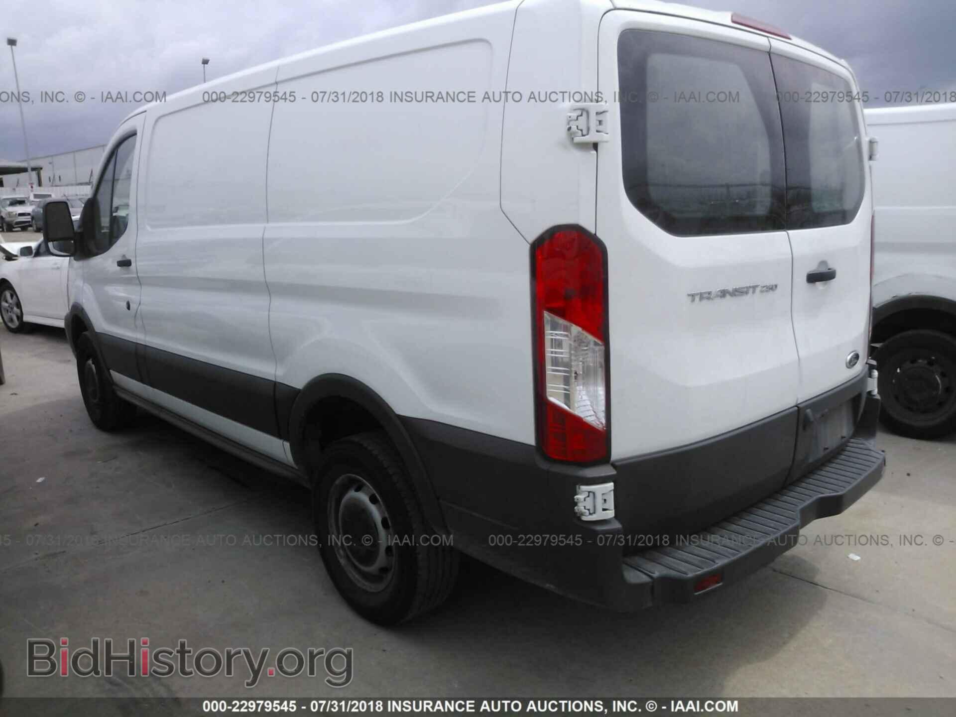 2017 Ford Transit - VIN: 1FTYR1ZM2HKA05091 - Фото 3