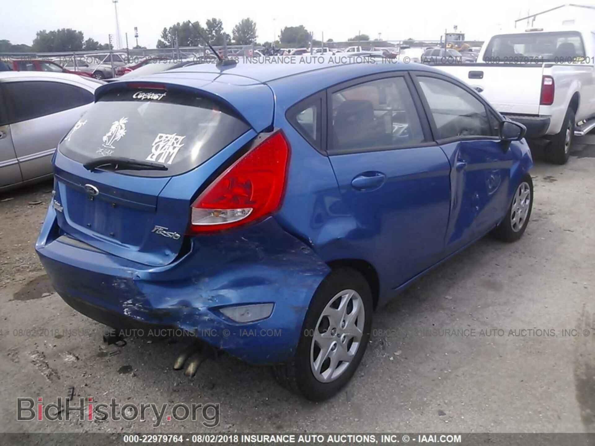 2011 Ford Fiesta - VIN: 3FADP4EJ3BM171188 - Фото 4
