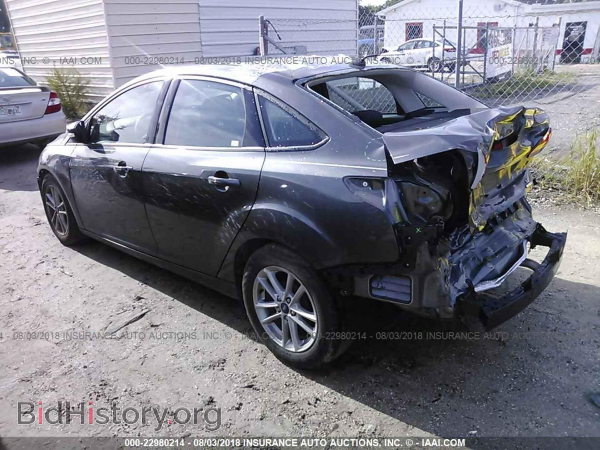 2016 Ford Focus - VIN: 1FADP3F21GL304752 - Фото 3