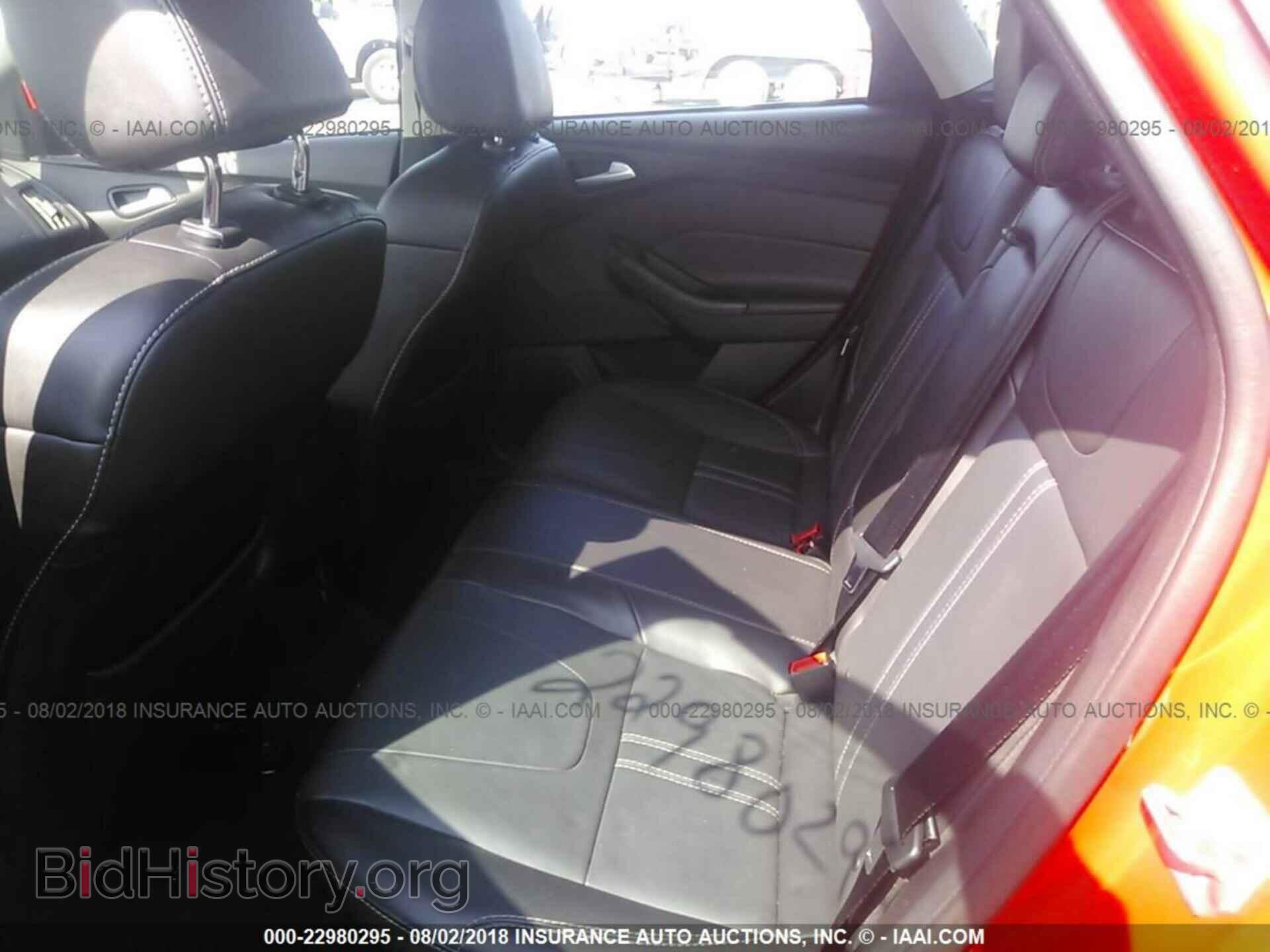 2014 Ford Focus - VIN: 1FADP3K2XEL166793 - Фото 8