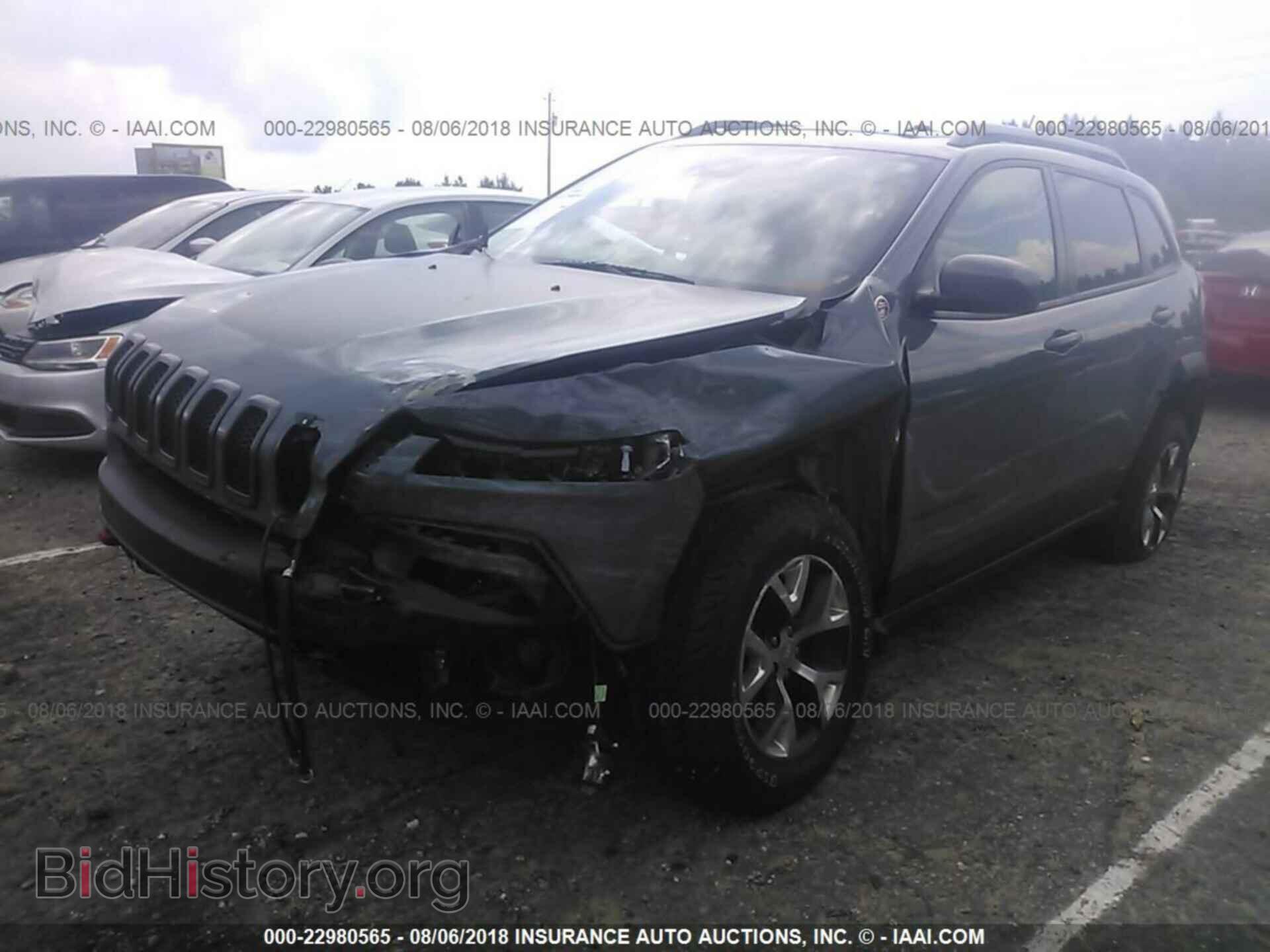 2014 Jeep Cherokee - VIN: 1C4PJMBS1EW231463 - Фото 2