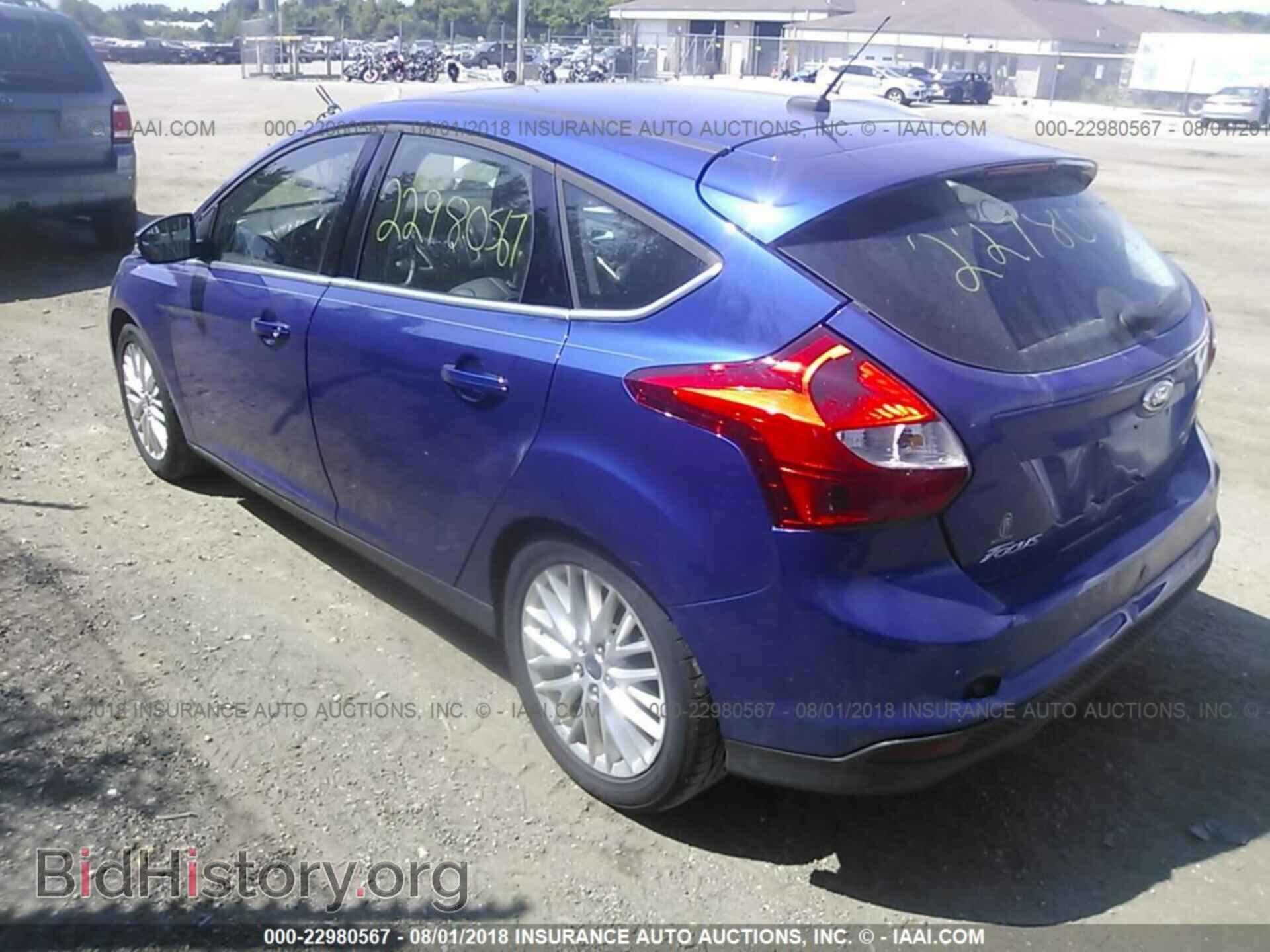 2012 Ford Focus - VIN: 1FAHP3M26CL309623 - Photo 3