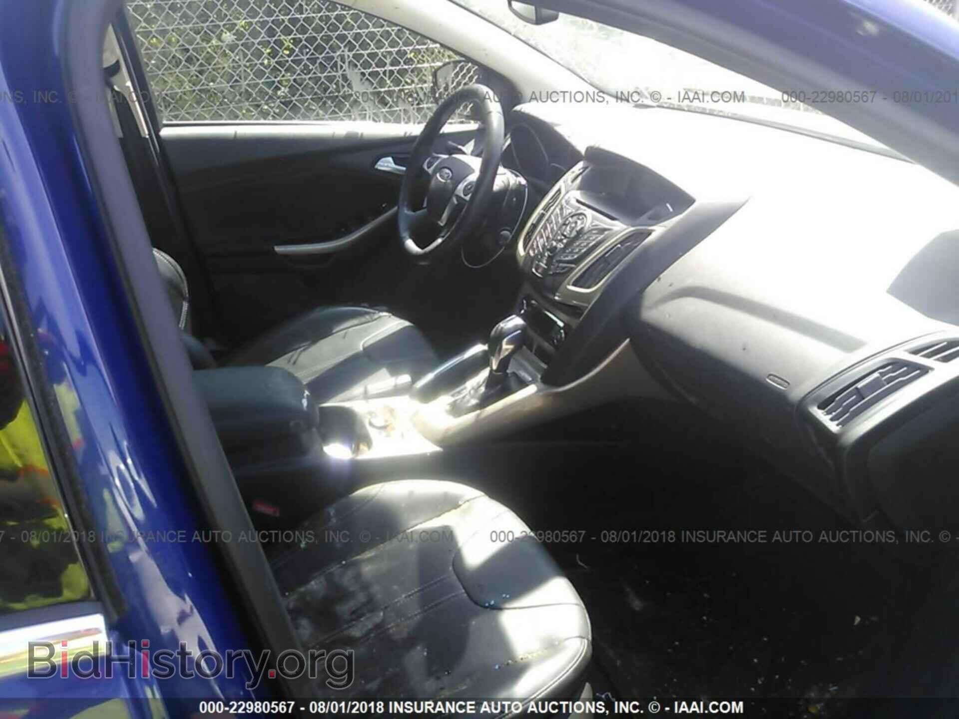 2012 Ford Focus - VIN: 1FAHP3M26CL309623 - Photo 5