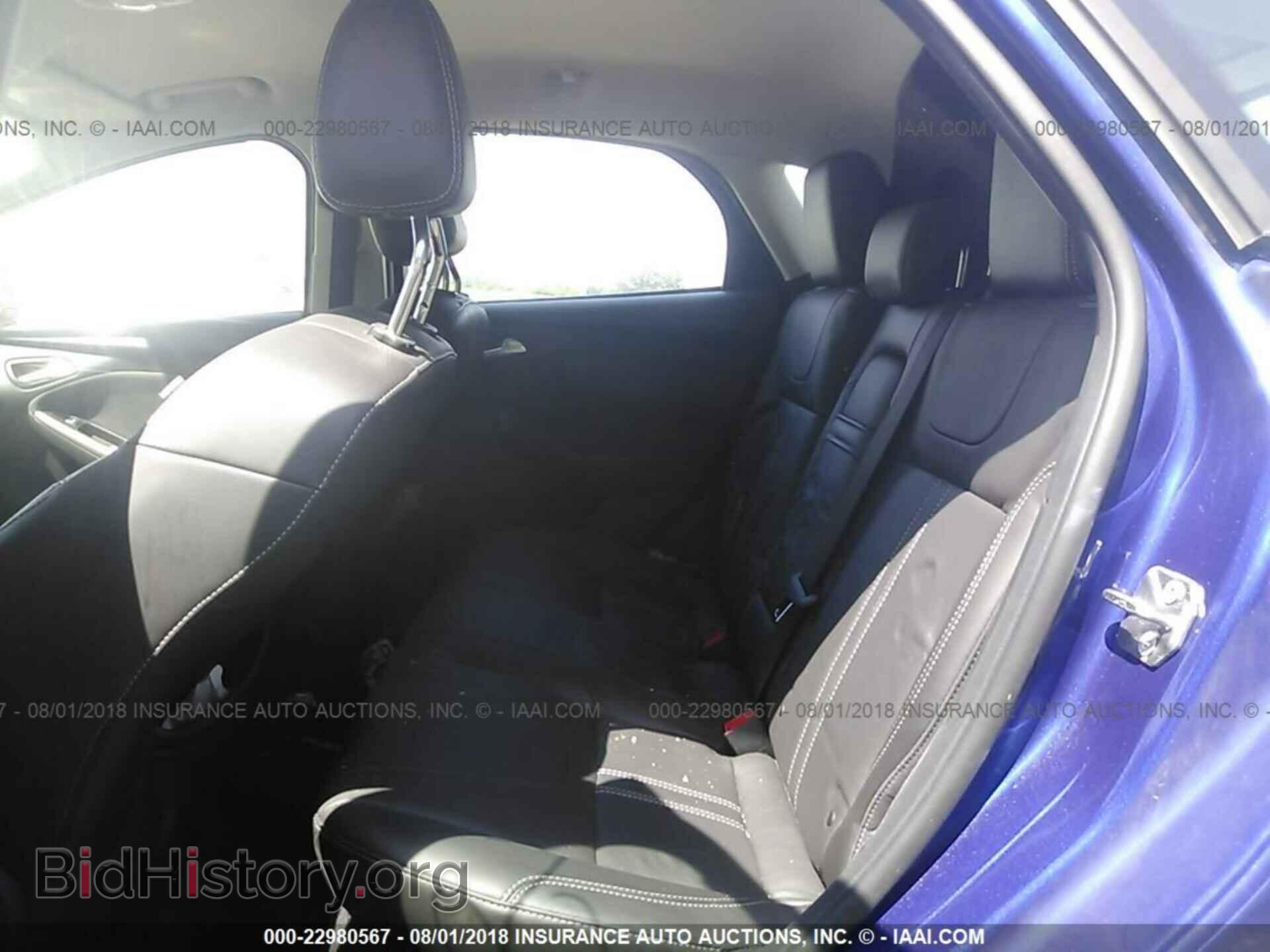 2012 Ford Focus - VIN: 1FAHP3M26CL309623 - Photo 8