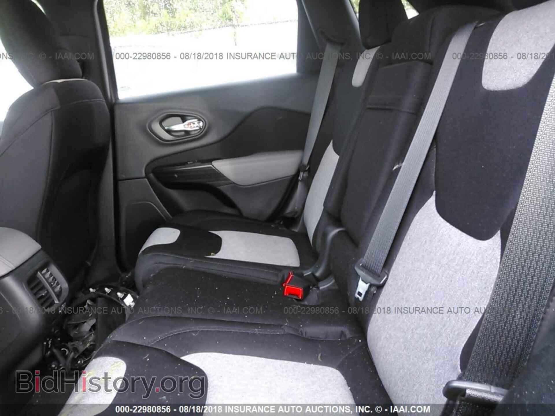2014 Jeep Cherokee - VIN: 1C4PJLCB9EW299003 - Фото 8