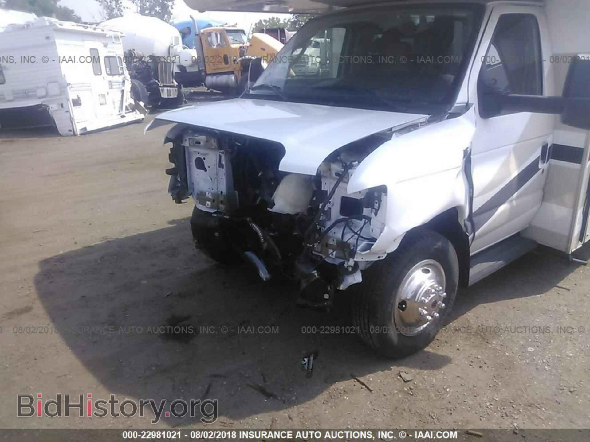 2017 Ford Econoline - VIN: 1FDXE4FS2HDC46905 - Фото 6