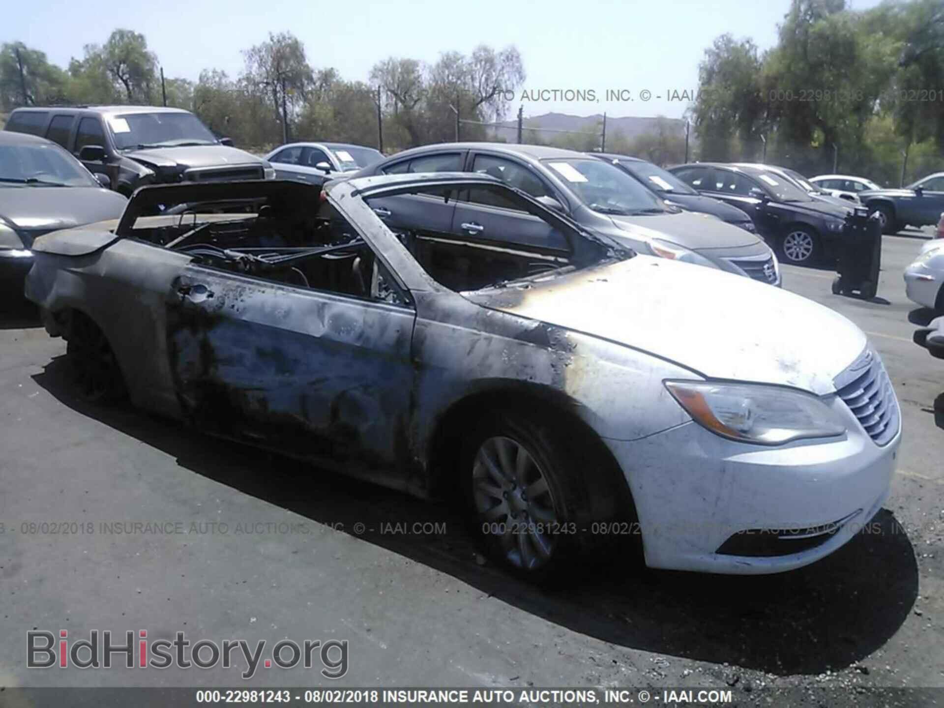 Фотография 1C3BCBEB1DN606488 - Chrysler 200 2013