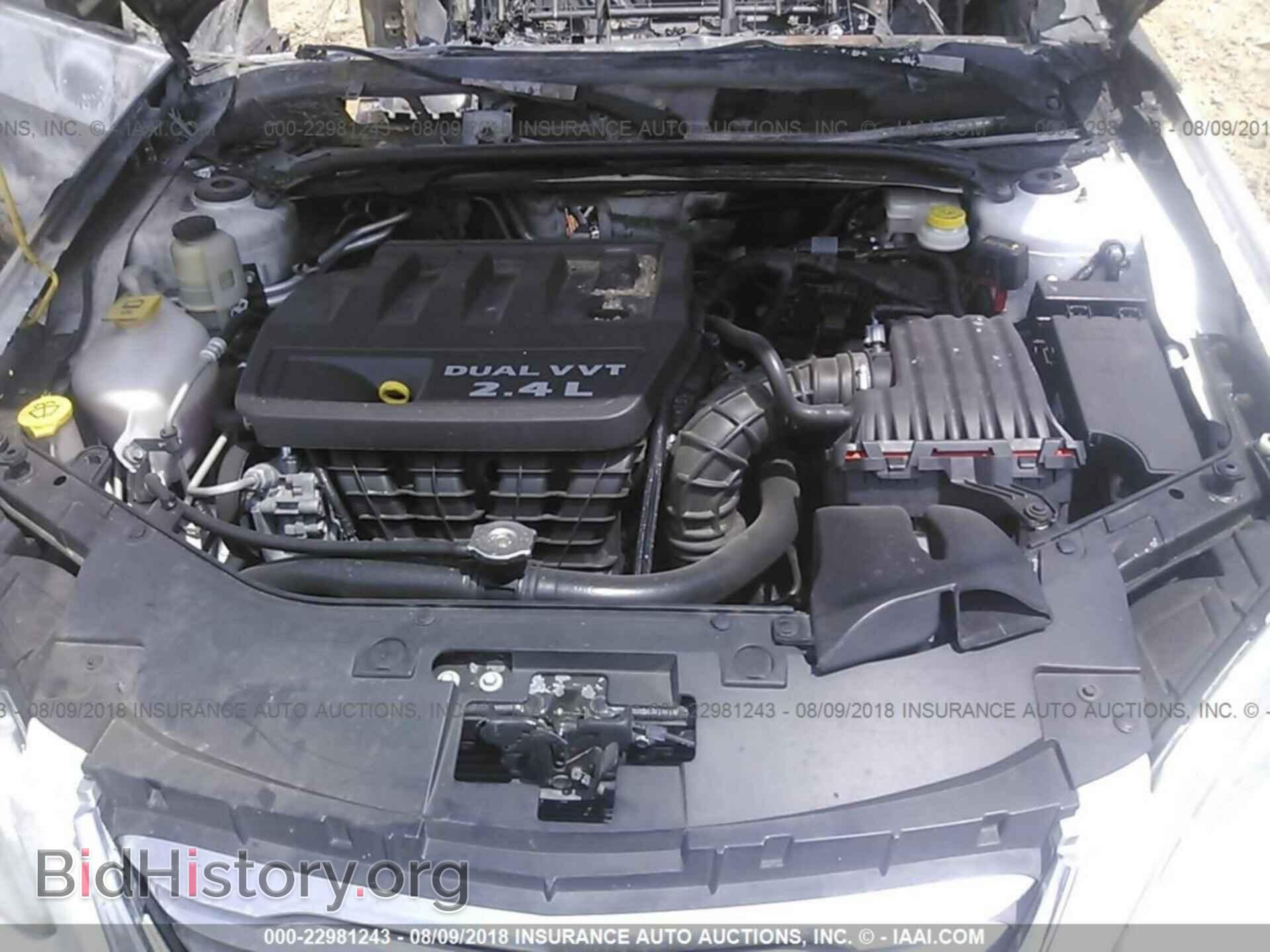 2013 Chrysler 200 - VIN: 1C3BCBEB1DN606488 - Фото 10