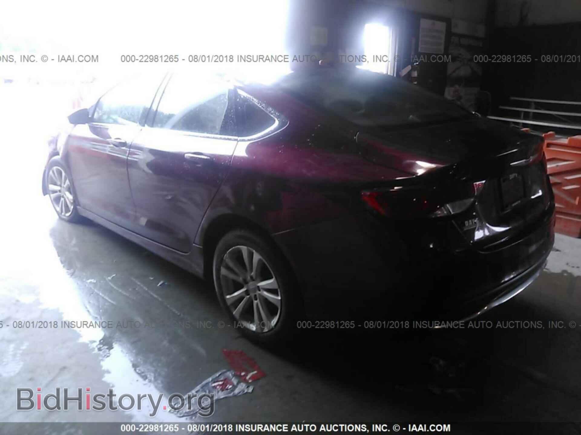 2015 Chrysler 200 - VIN: 1C3CCCAB8FN757976 - Photo 3